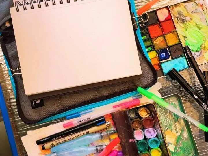 Art first. Then the other stuff. Even if it&rsquo;s just some doodles in the sketchbook. And *especially* if it&rsquo;s just some doodles in the sketchbook! 
🩷 @lchristineart