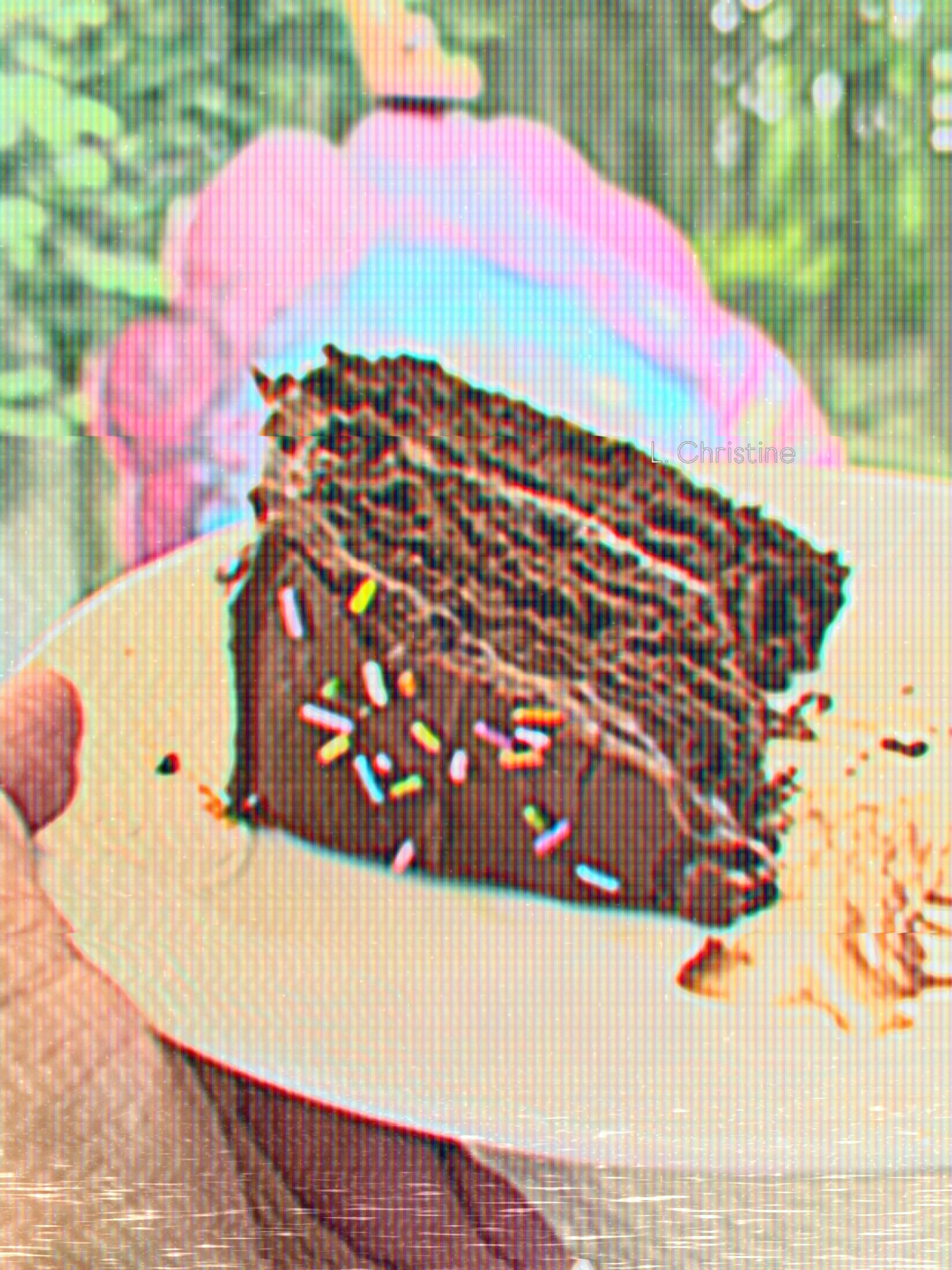 Today&rsquo;s art walk progress shots. Getting into the detail work. All important cake break. Delicious bits. Colors! Painting outside is great when it&rsquo;s sunny &amp; 73F! How long will I last until the bugs find me?
(I just jinxed myself didn&
