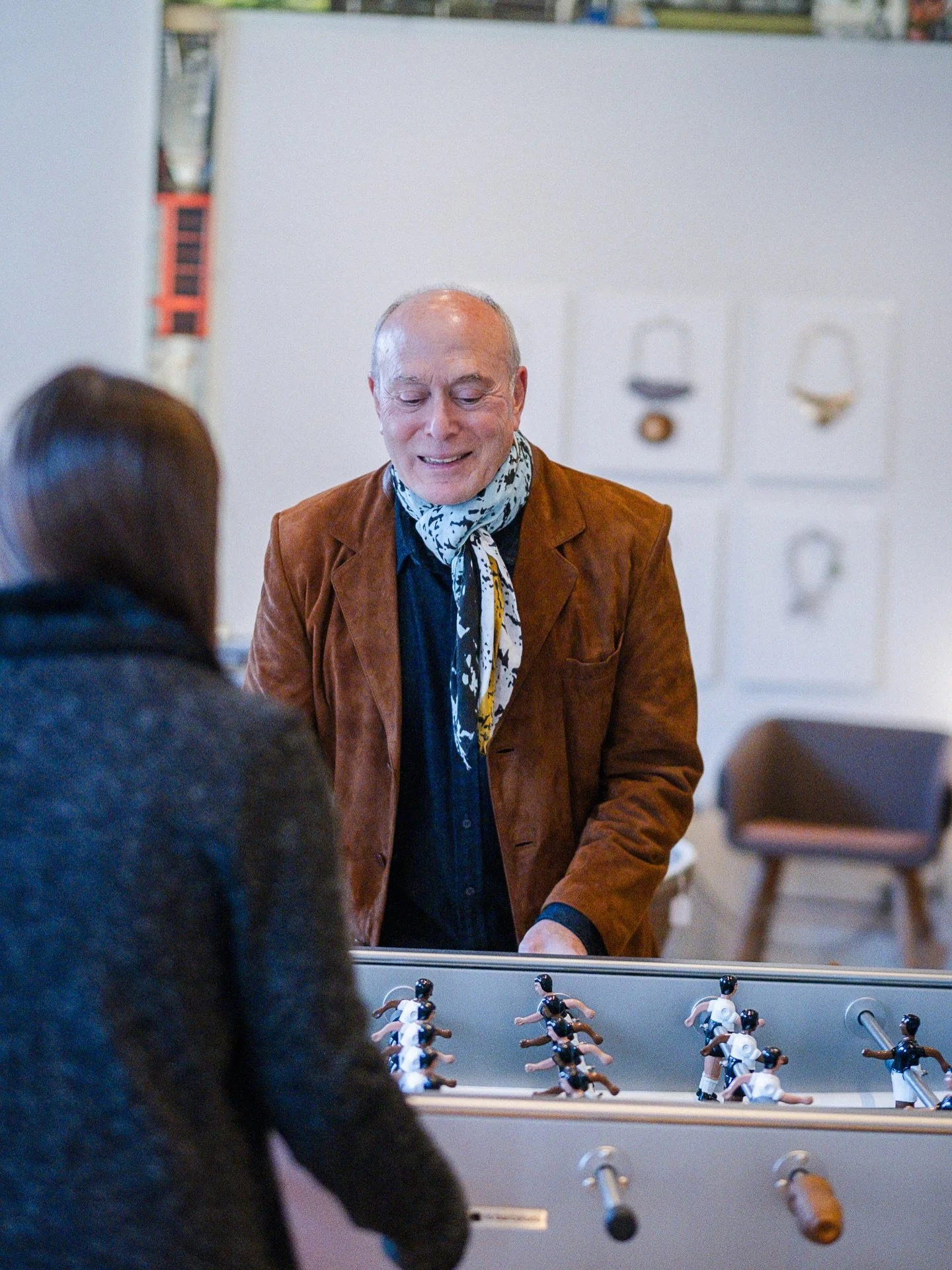 Good company, good design, and a game that always brings people together.

This season, the @rsbarcelona foosball table turns gatherings into connection. 🎁✨

Find it at Morlen Sinoway Atelier in Chicago&rsquo;s West Loop.