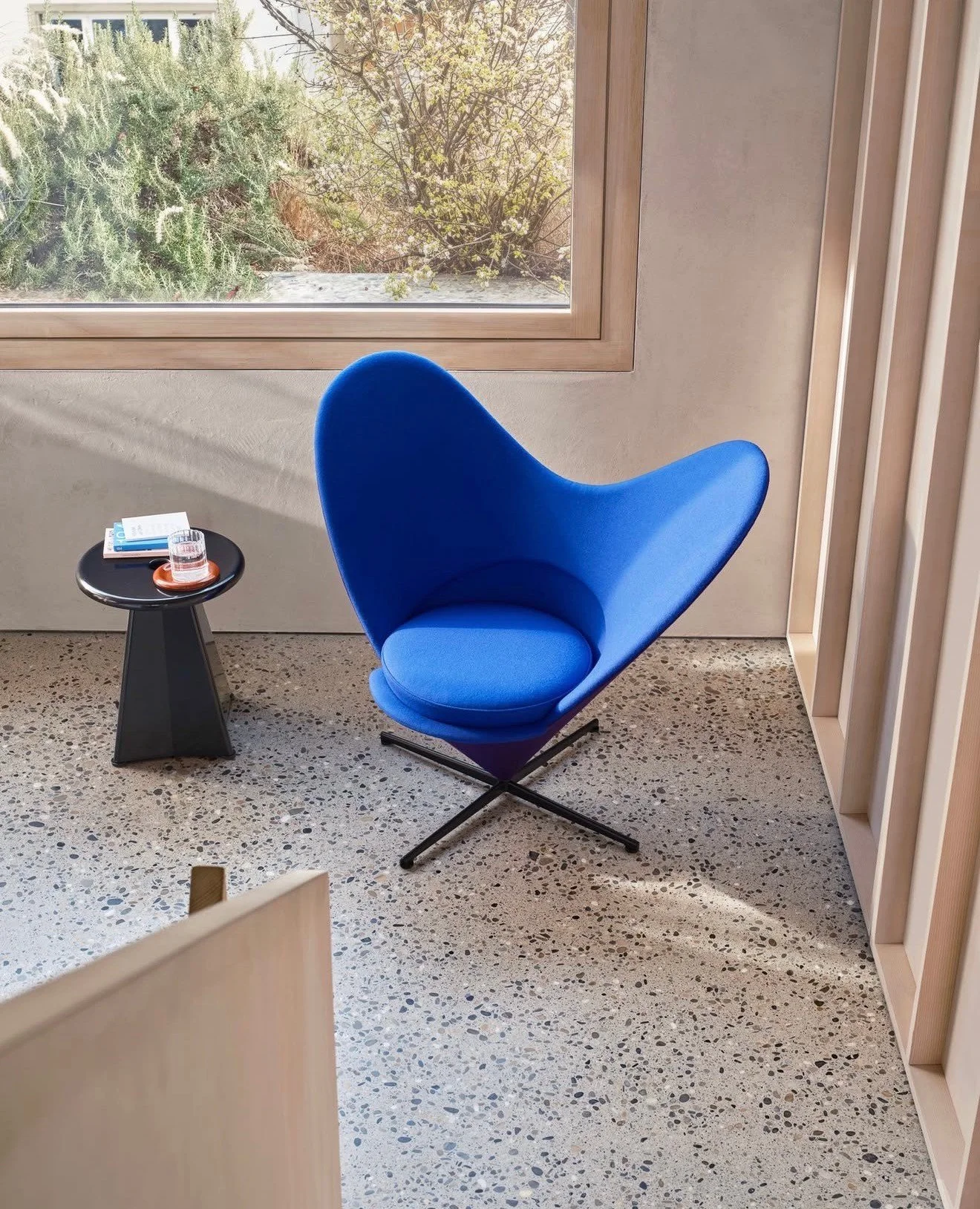 💙💜 A Valentine in chair form 💙💜 To mark what would have been Verner Panton&rsquo;s 100th birthday, @Vitra has released a limited anniversary edition of the Heart Cone Chair in duo-tone blue and violet.

Graphic, sculptural, and unmistakably Panto