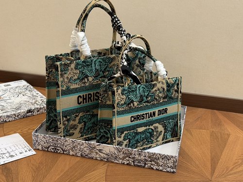 Dior