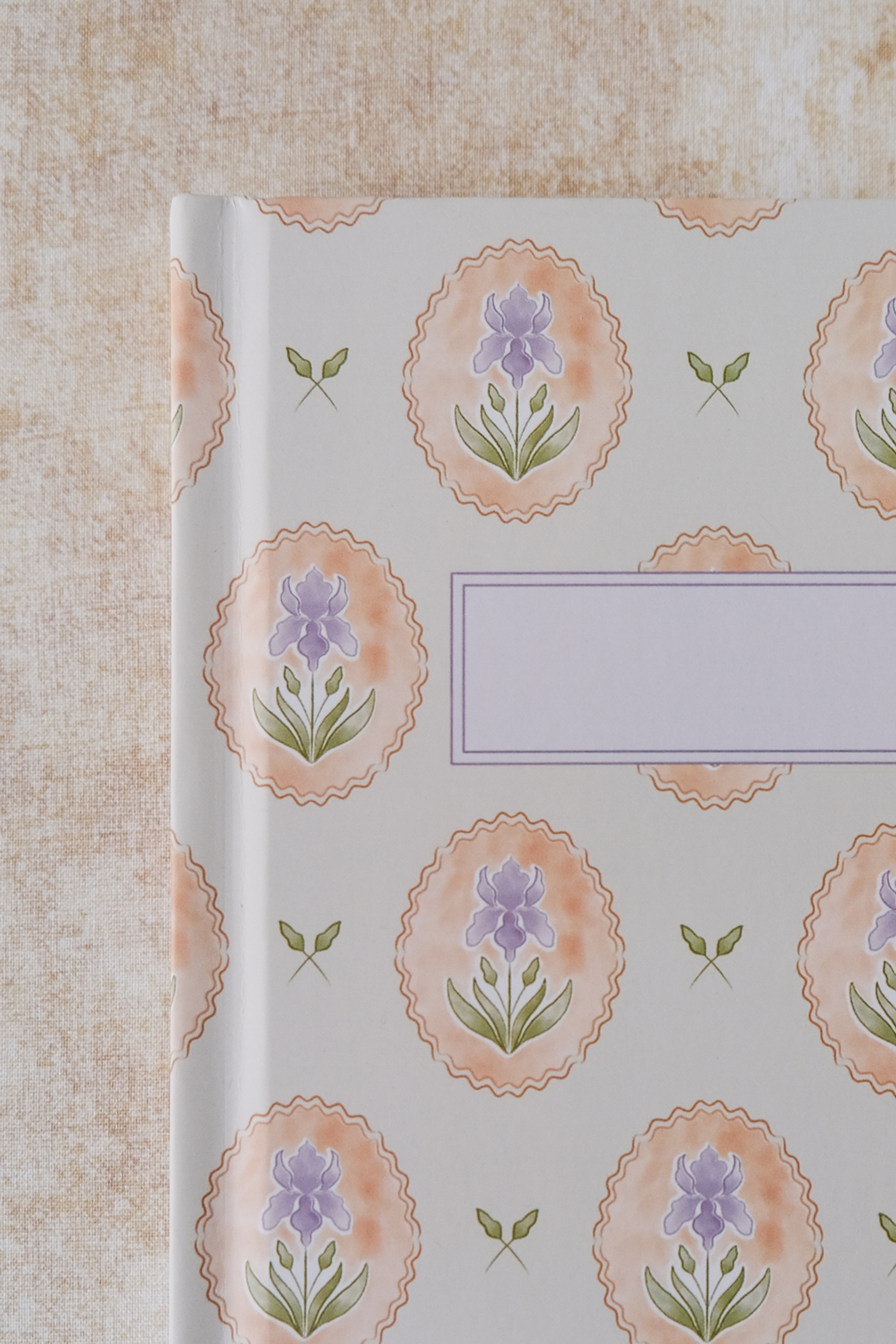 Iris_Notebook_Detail.png