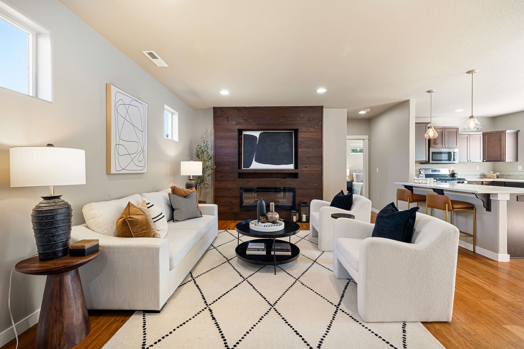 How Do Real Estate Agents Price Your Home Accurately?