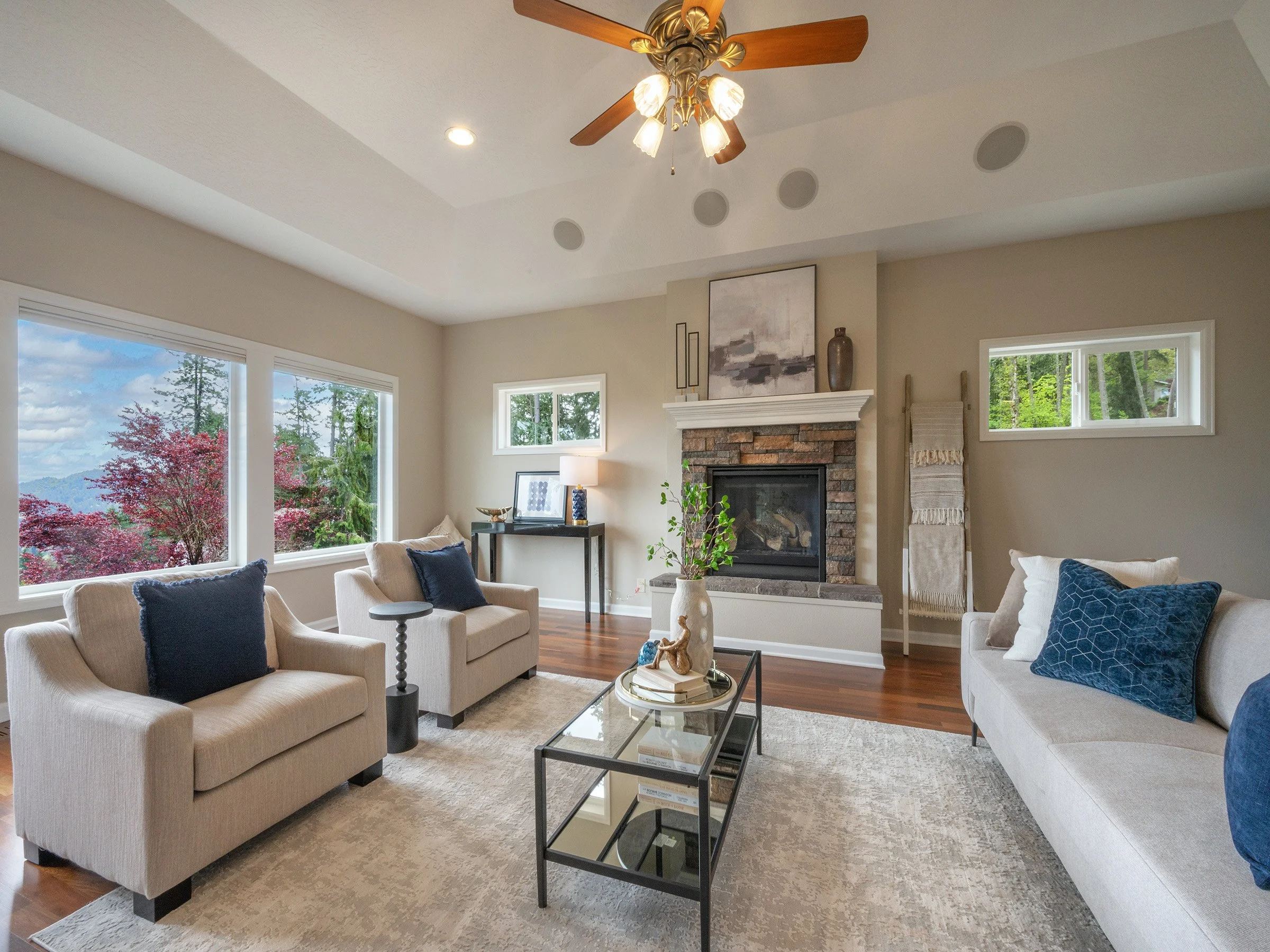 Pine View Ct DSC_2432.jpg