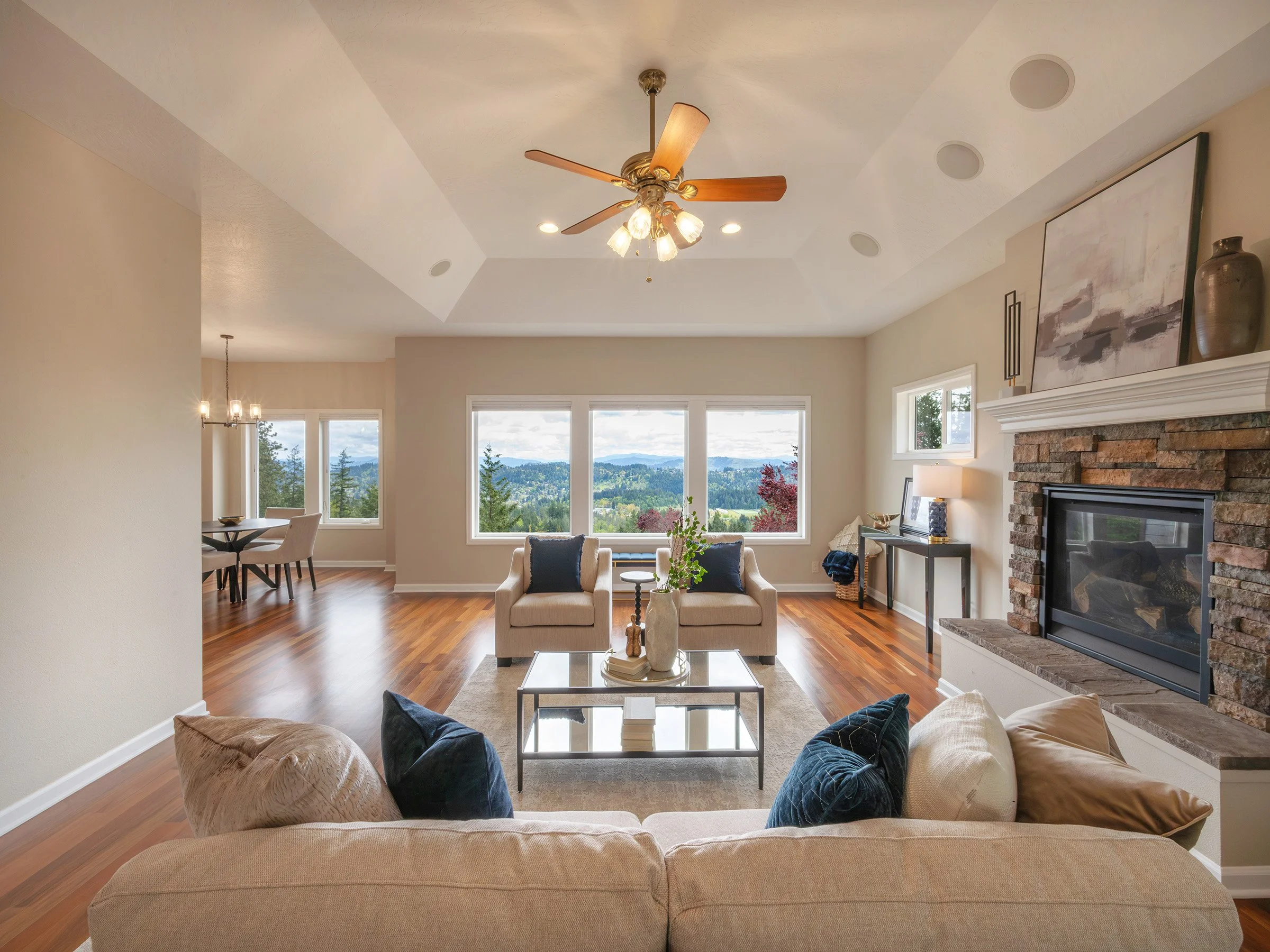 Pine View Ct DSC_2425.jpg