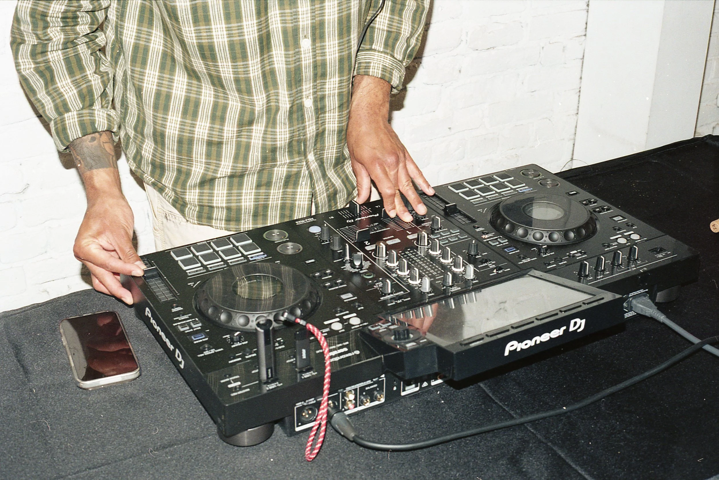 LEMONDROP046.jpg
