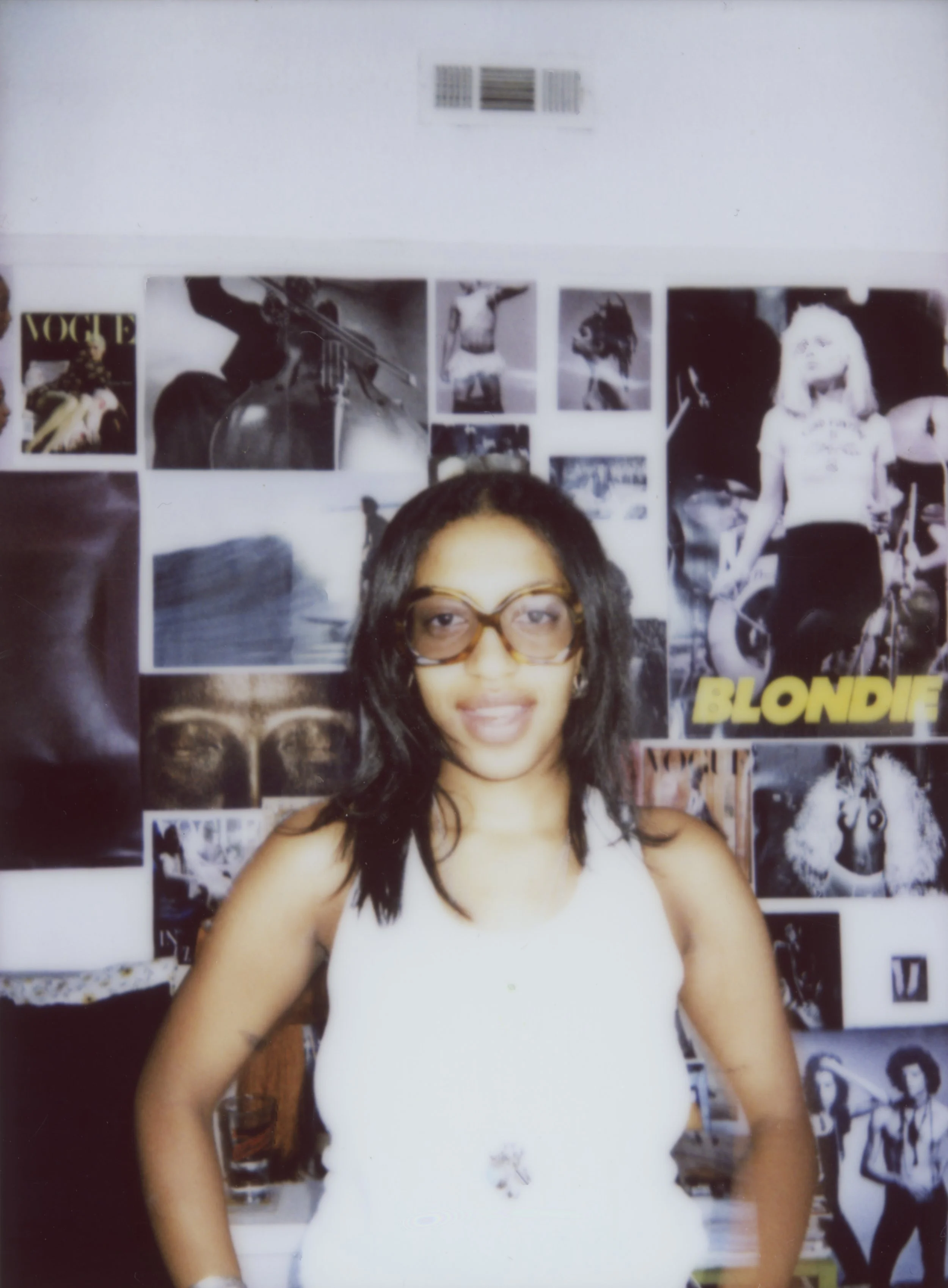Elizabeth-instax007.jpg