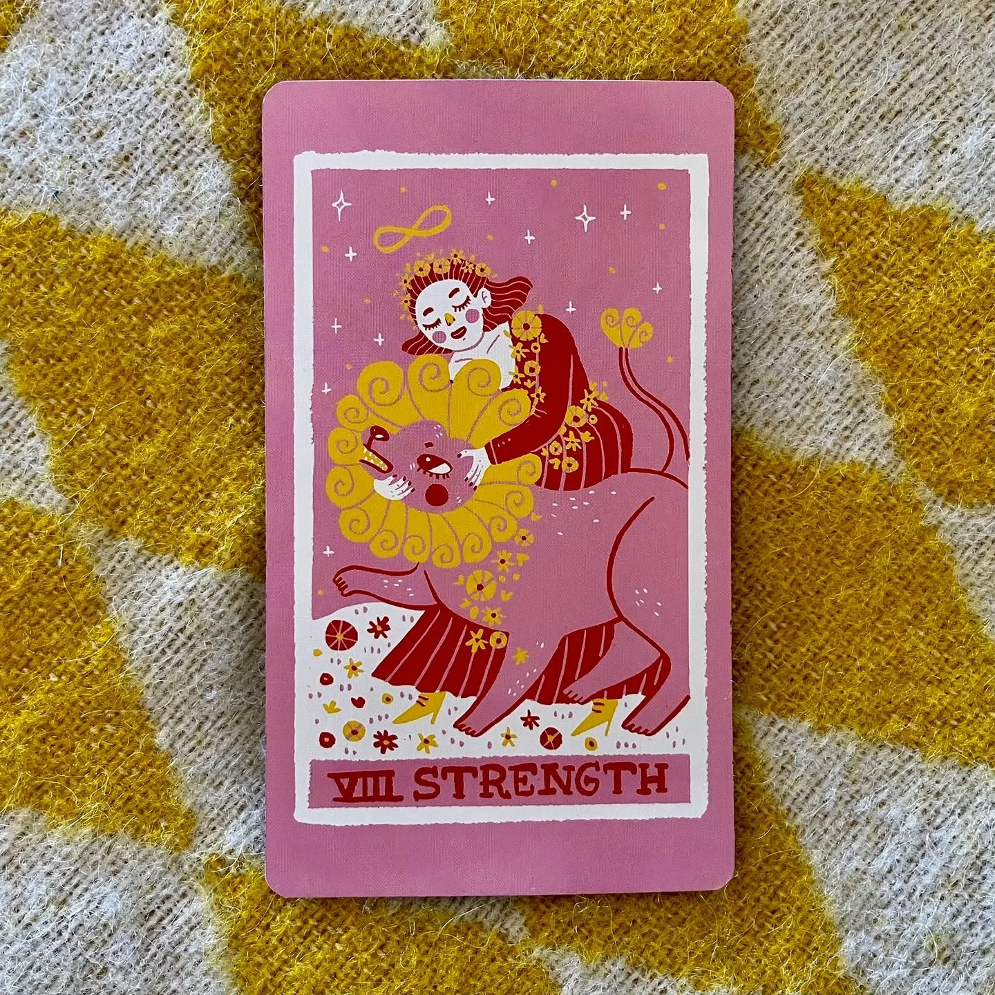 This month's inquiry reflects back on 2025 and asks: "What do I want to bring forward from this year?"

Among other things, we touch on:

▶ what it takes to honor difficult emotions and experiences,

▶ recognizing when #binarythinking is le