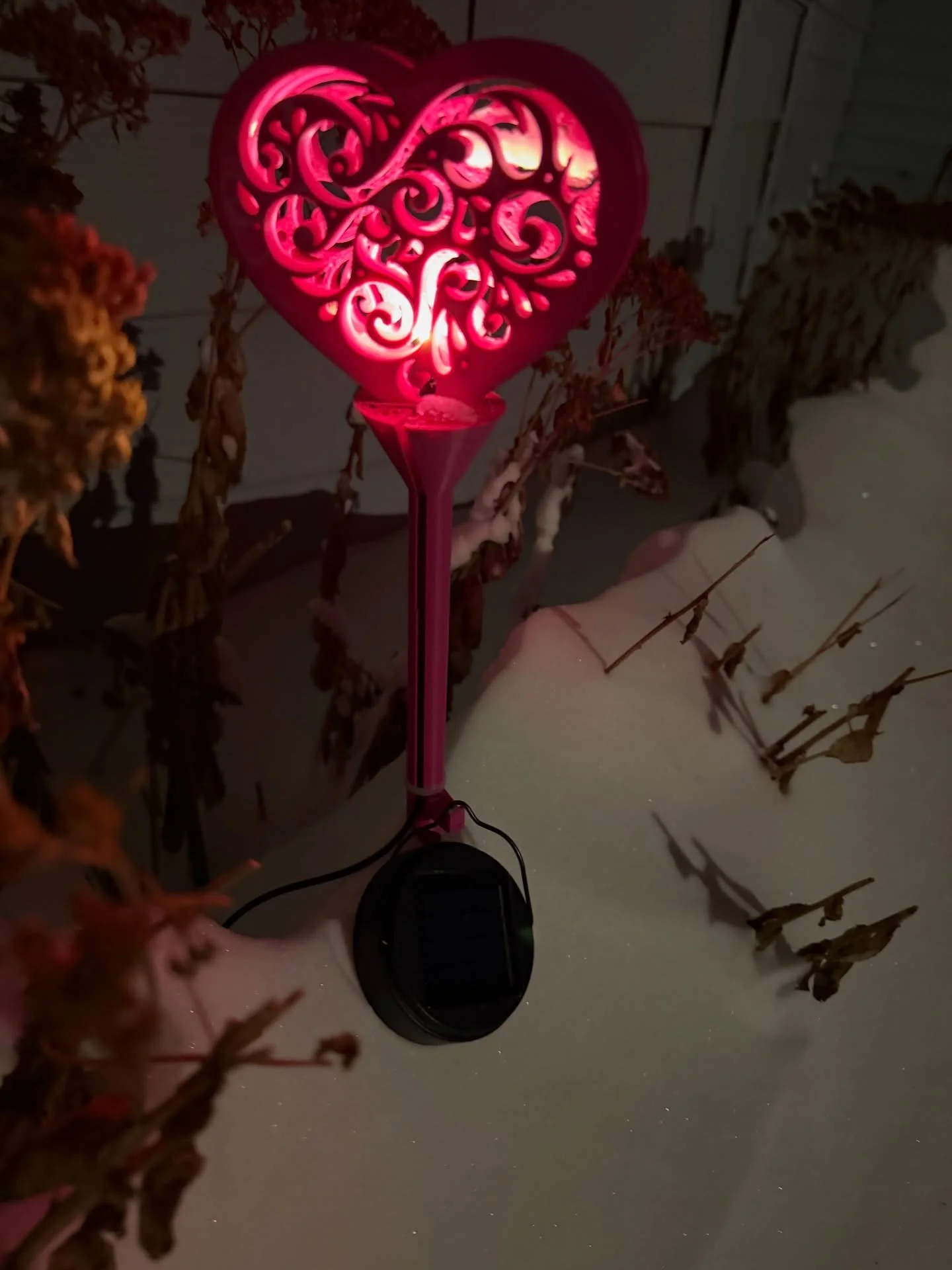 Continuing the 3d print design and manufacturing with a piece of bling for any outdoor space. Made of weather resistant ASA plastic and recyclable aluminum. #solarlight #garden #bling #outdoorspace #lighting available at our online store and @bismarc