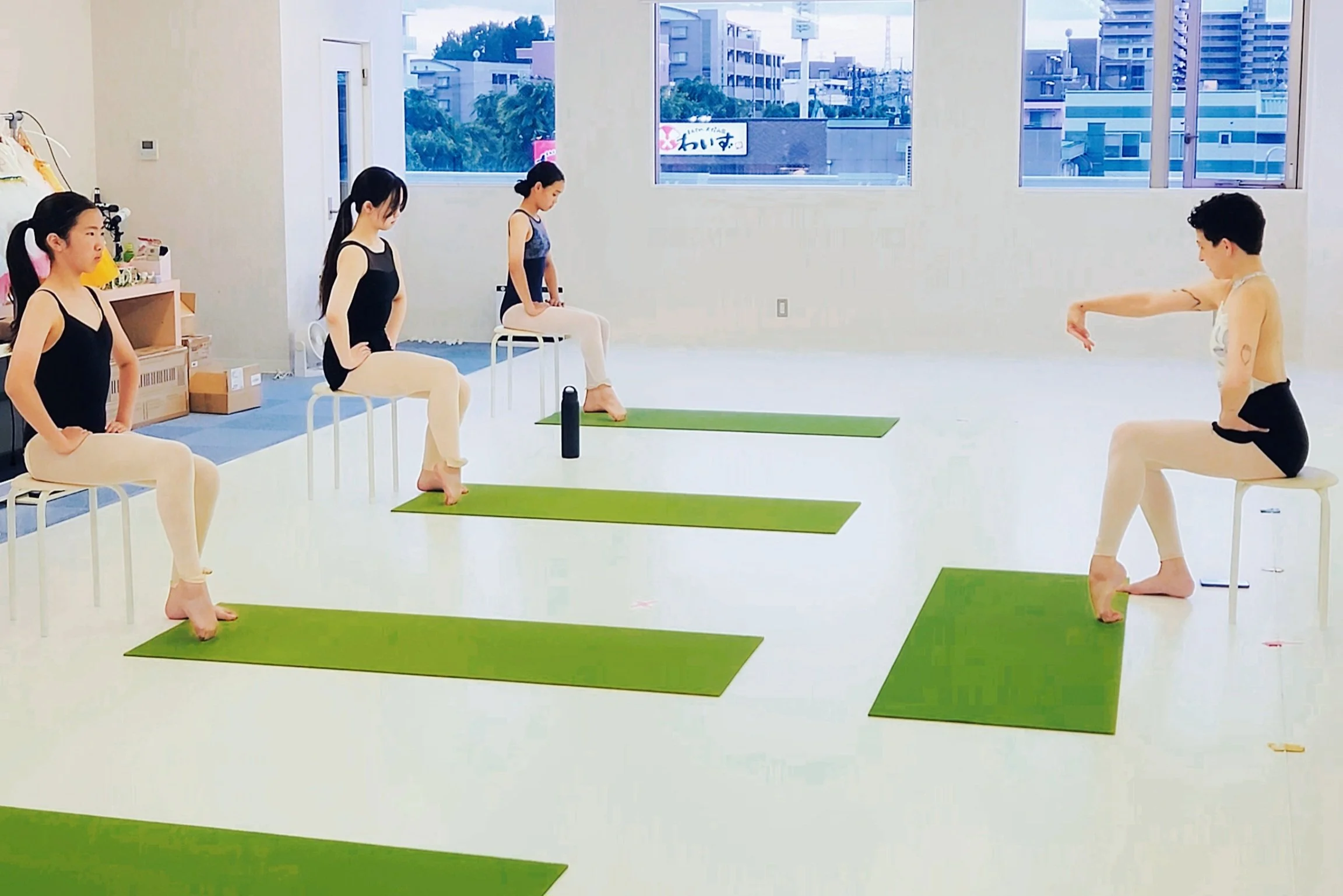 HOZY Children's Body Tuning and Conditioning class (ballet/dancers)