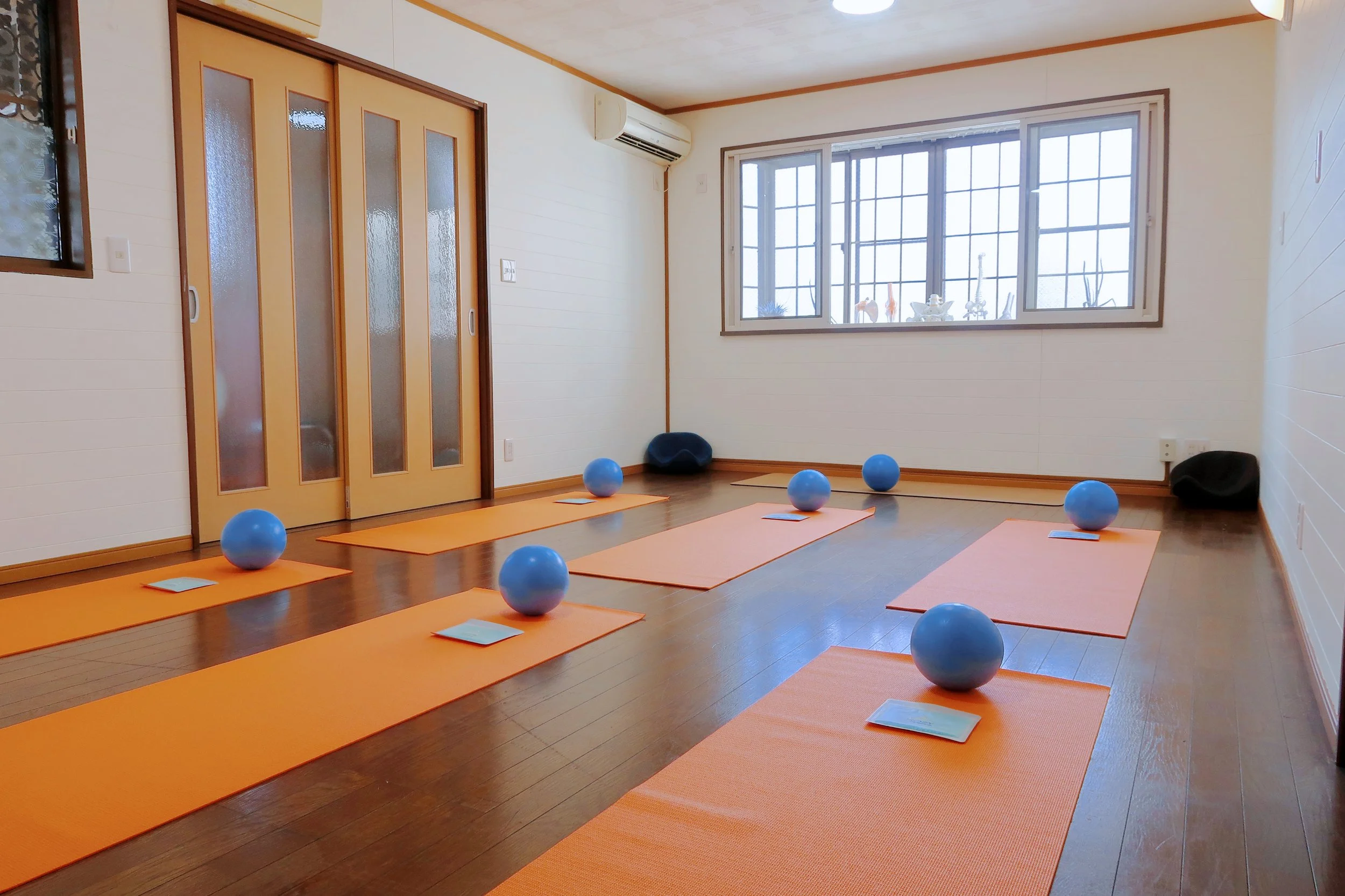 HOZY Studio space - Body Tuning, Conditioning, Stretching, Pilates, Yoga , Sound Healing, Recovery, Massage Therapy
