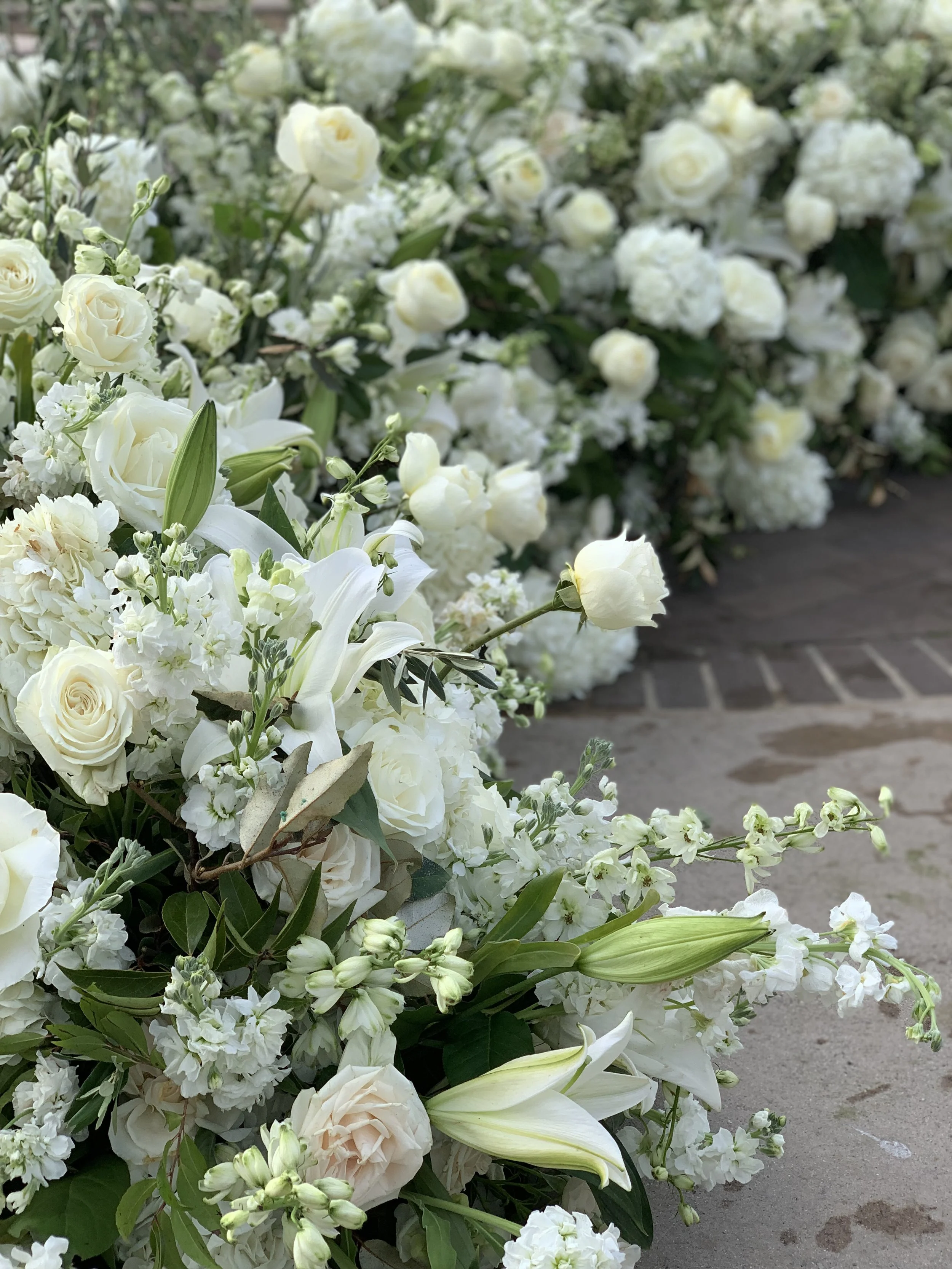 10 Questions to Ask Your Florist Before Booking