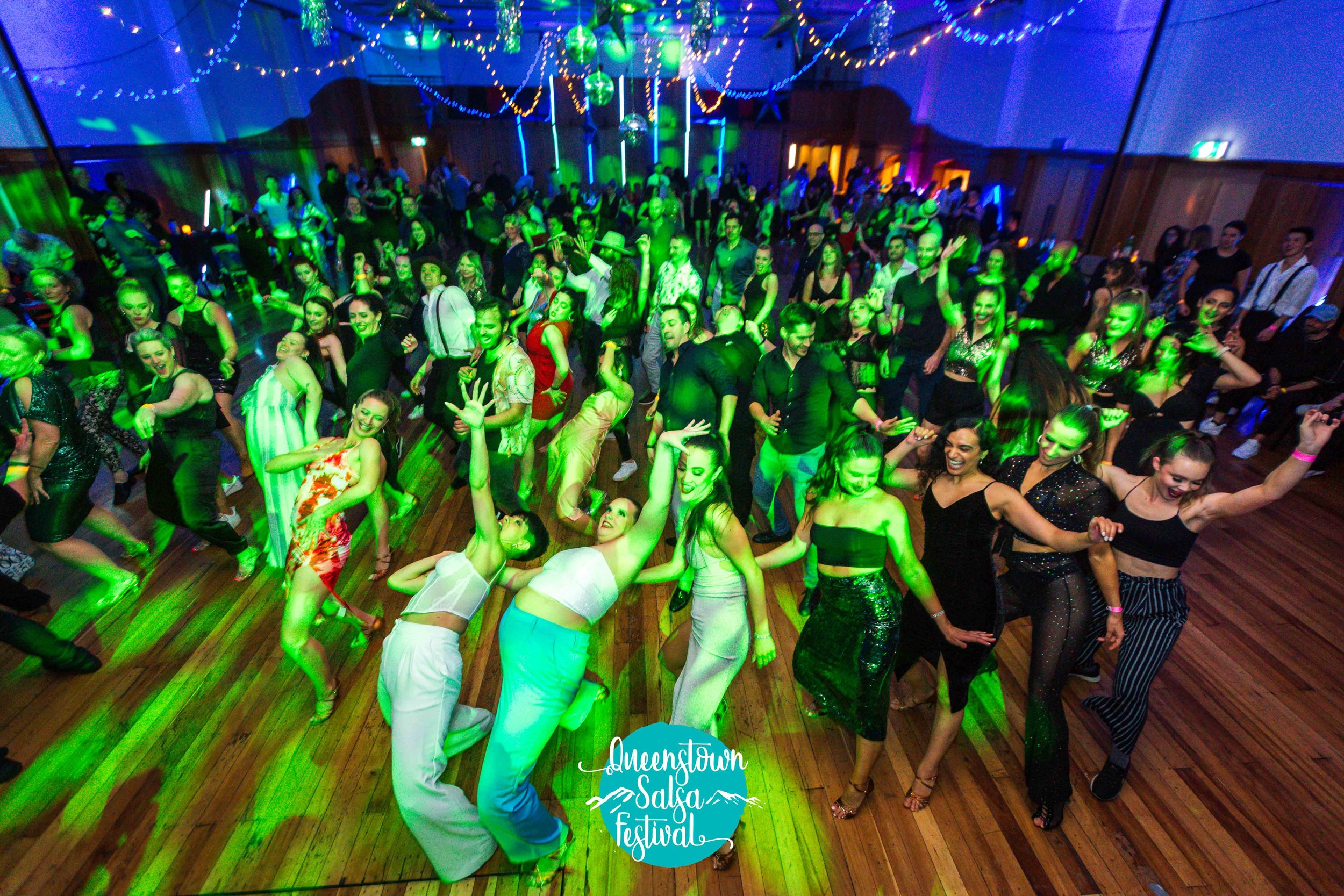 QSF23 - Gala night with logo-763.jpg