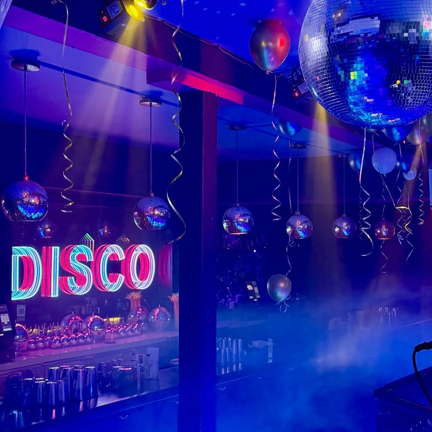 ✨ Disco Fever NYE 2026 @ Rick &amp; Roxy&rsquo;s ✨
Step into the ultimate New Year&rsquo;s Eve takeover at Rick &amp; Roxy&rsquo;s &mdash; two rooms, two vibes, one unforgettable night. 🎉

🪩 70&rsquo;s Fashion Encouraged!
Get groovy, boogie, and br