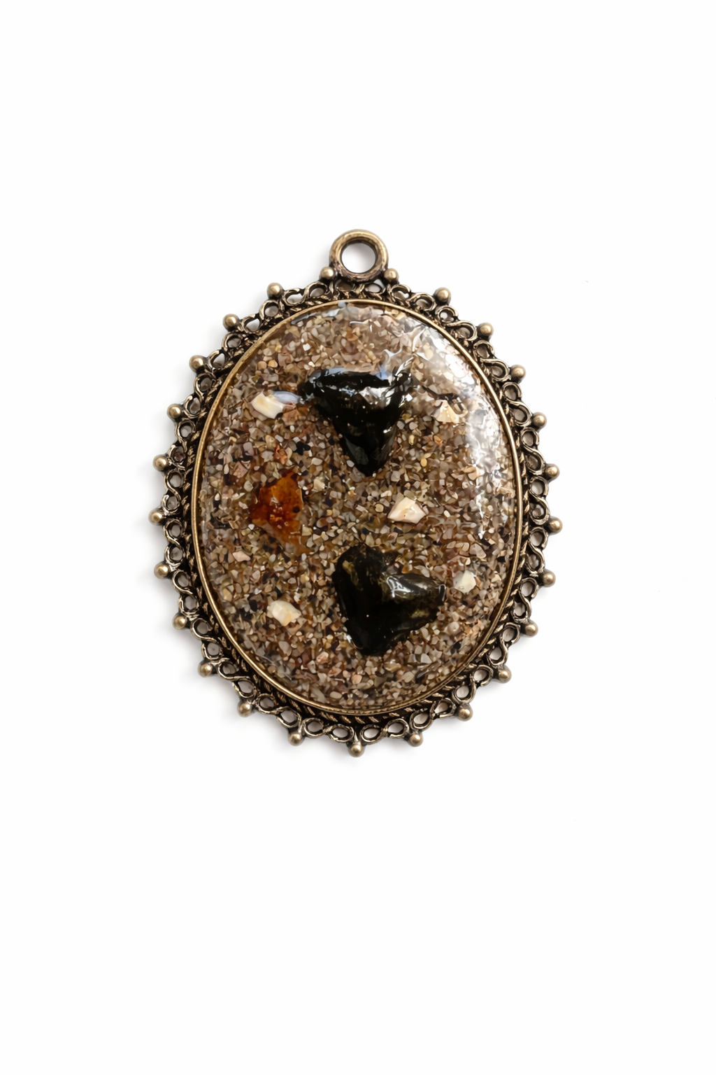 Sand & Sahrk Tooth Pendant.png