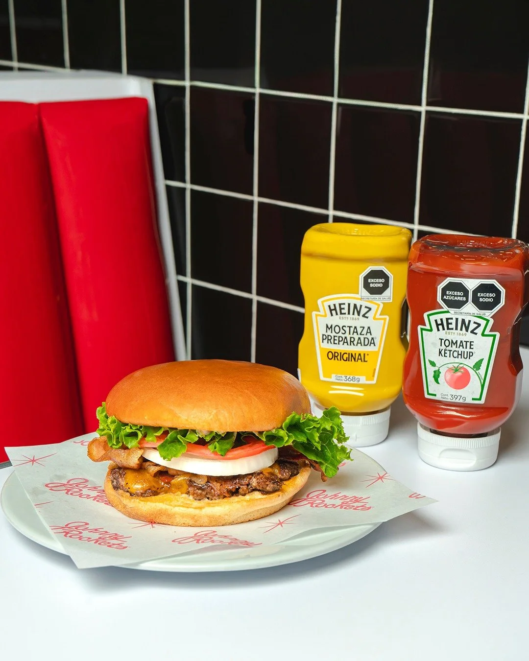Elige bien. Elige una hamburguesa que te hace feliz desde el primer bocado.
En Johnny Rockets, el sabor nunca falla.

#ComidaDeliciosa #JohnnyRocketsMX #SaborParaCadaGusto #AlgoParaTodos