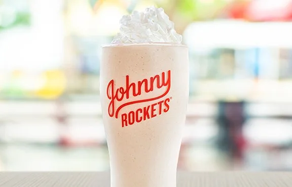 229JRC_576x370_Hersheys®-Chocolate-Strawberry-Shake.jpg