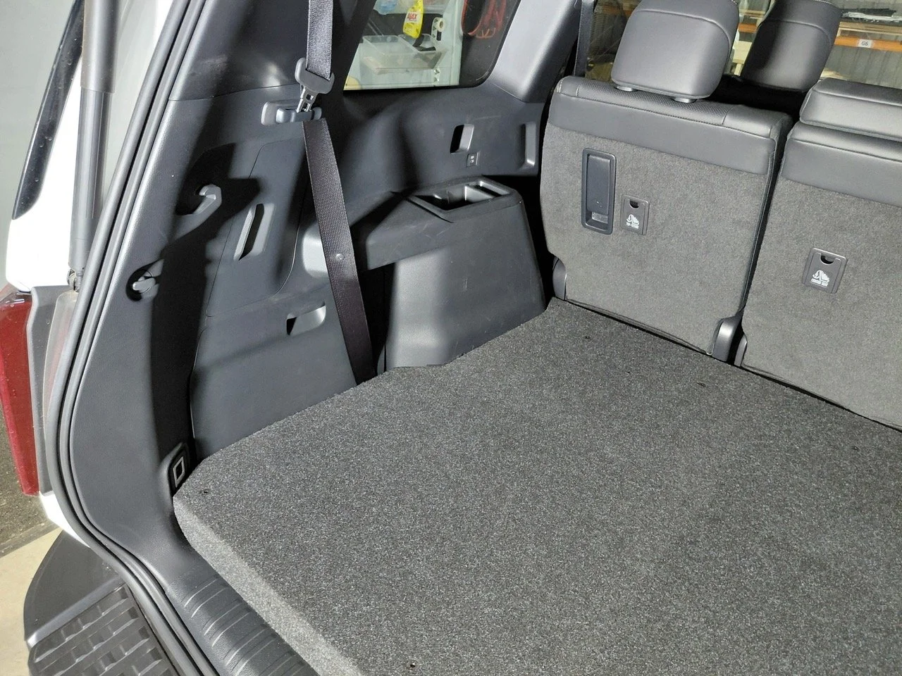 Boxed shipping format for Prado 250 Classic False Floor ready for low-cost freight