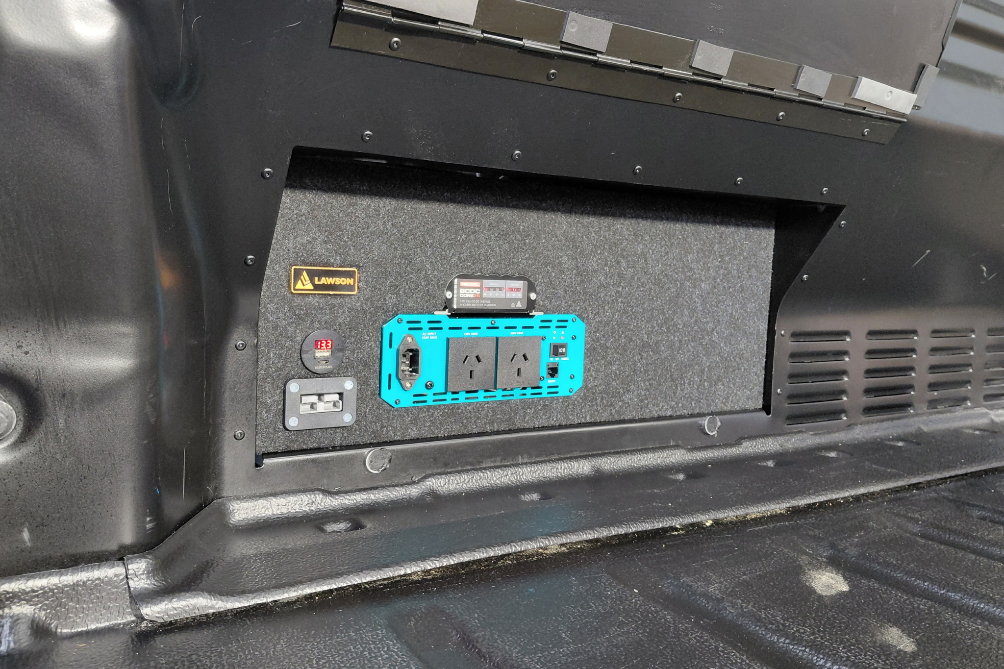 PowerDeck™ - Transit Custom Edition (100 Ah / 200 Ah)