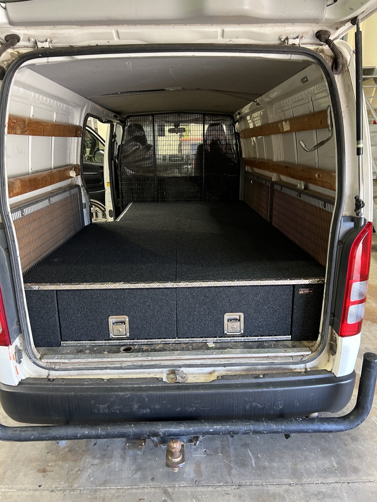 hiace 3.jpeg
