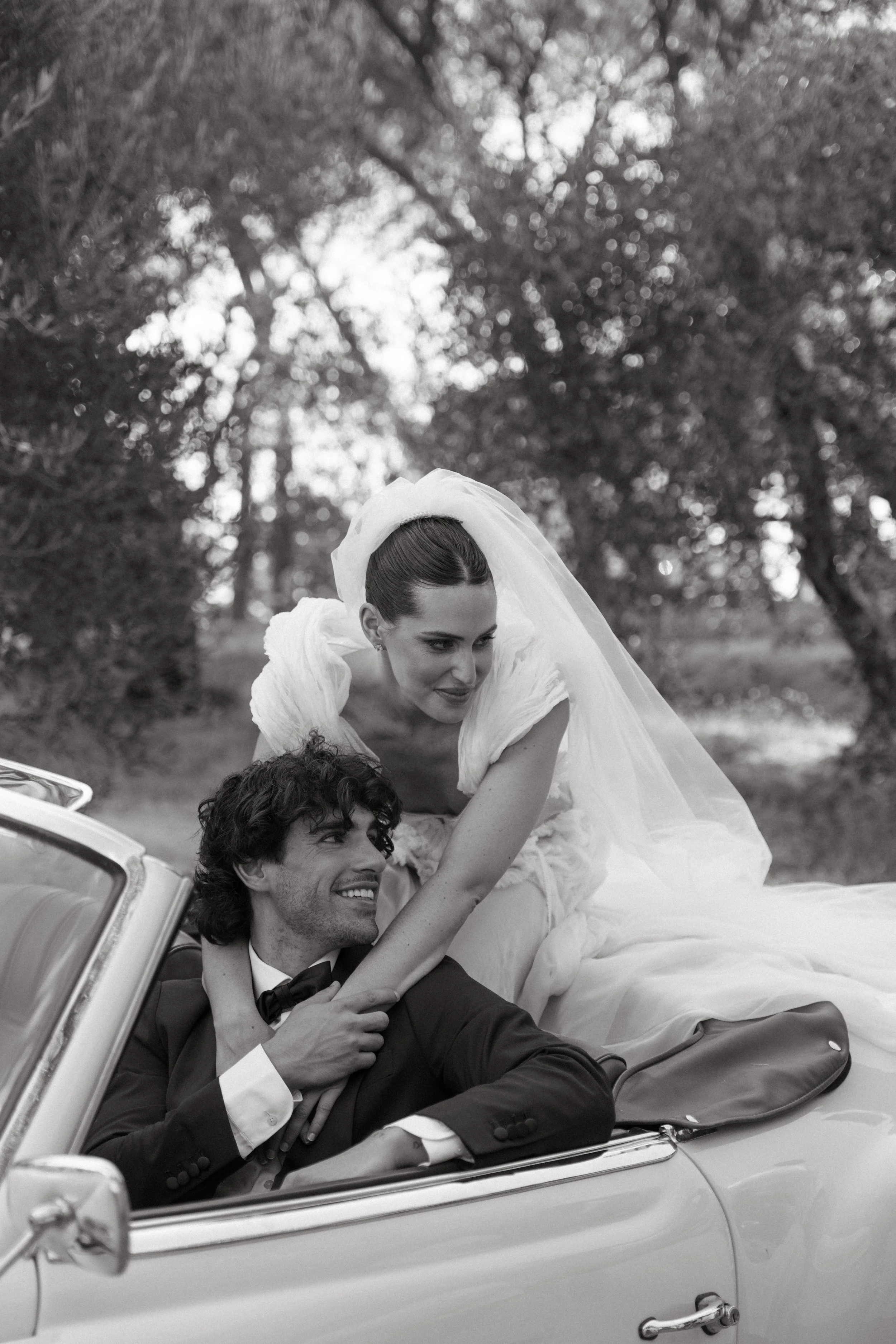 old money style black and white wedding portrait at villa cozzano