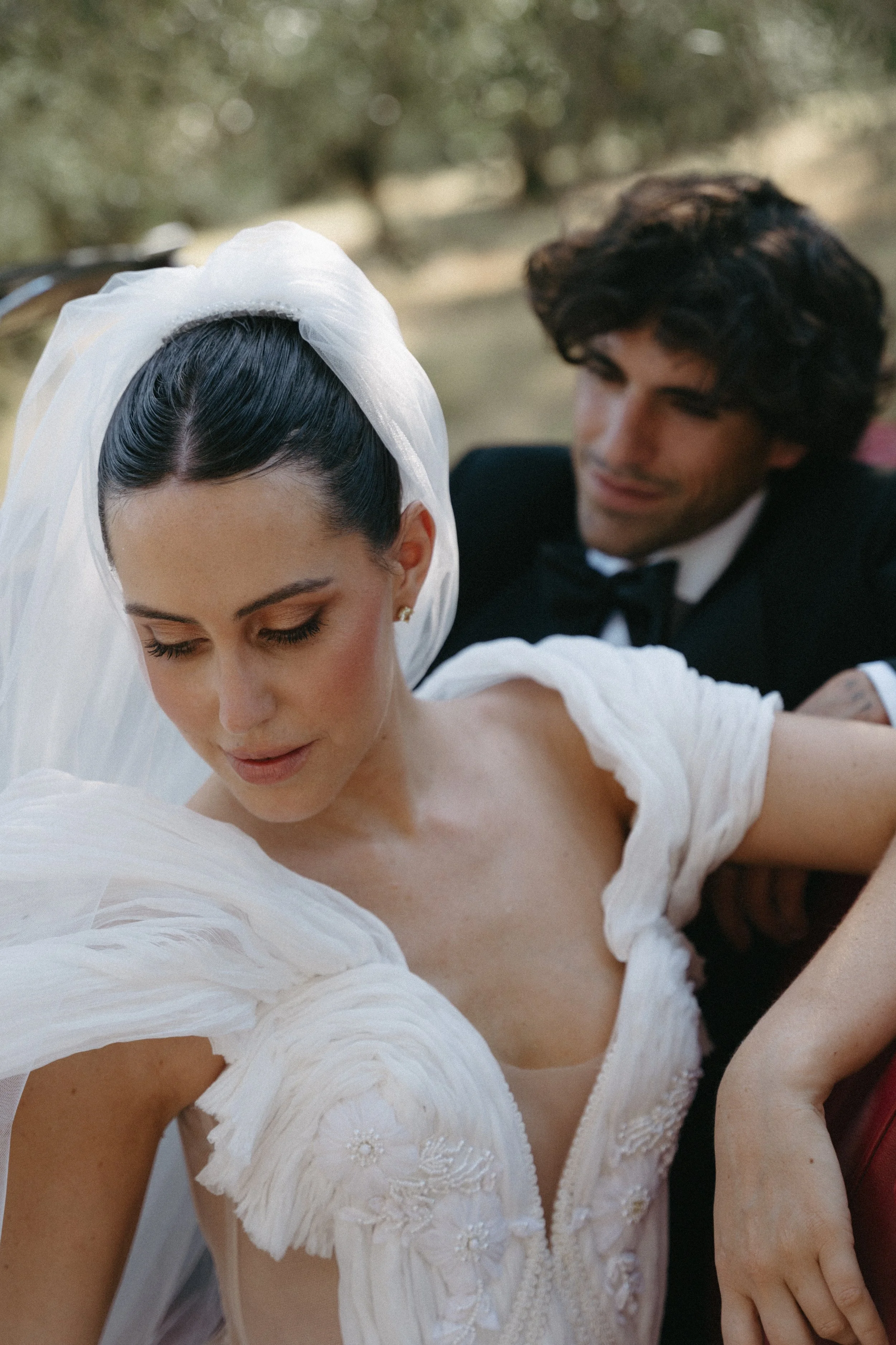 Old-money wedding style Tuscany