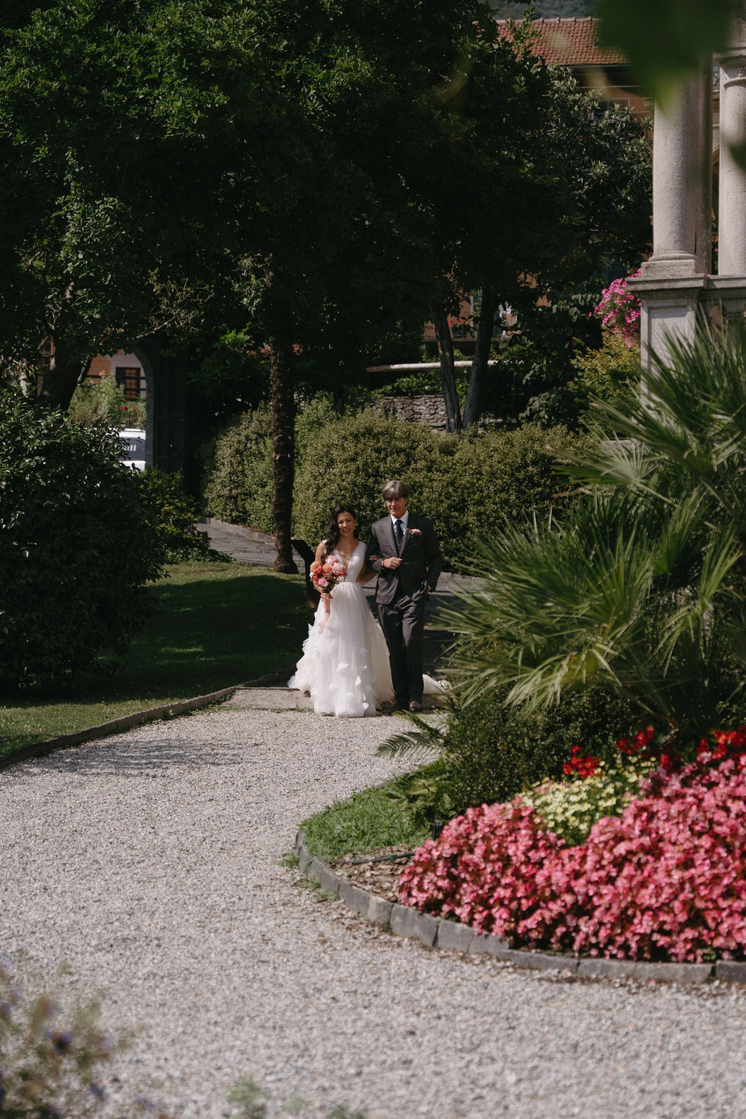 bride arriving at the wedding ceremony