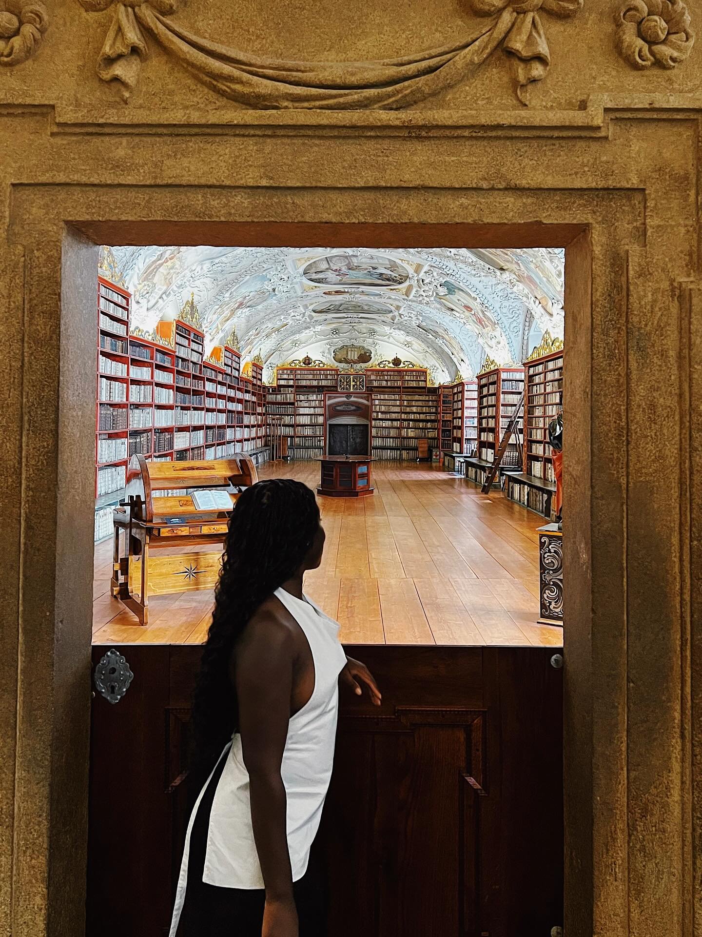 📍Klementinum, one of the world&rsquo;s most beautiful libraries&hellip; a bookworm&rsquo;s dream date 📚✨