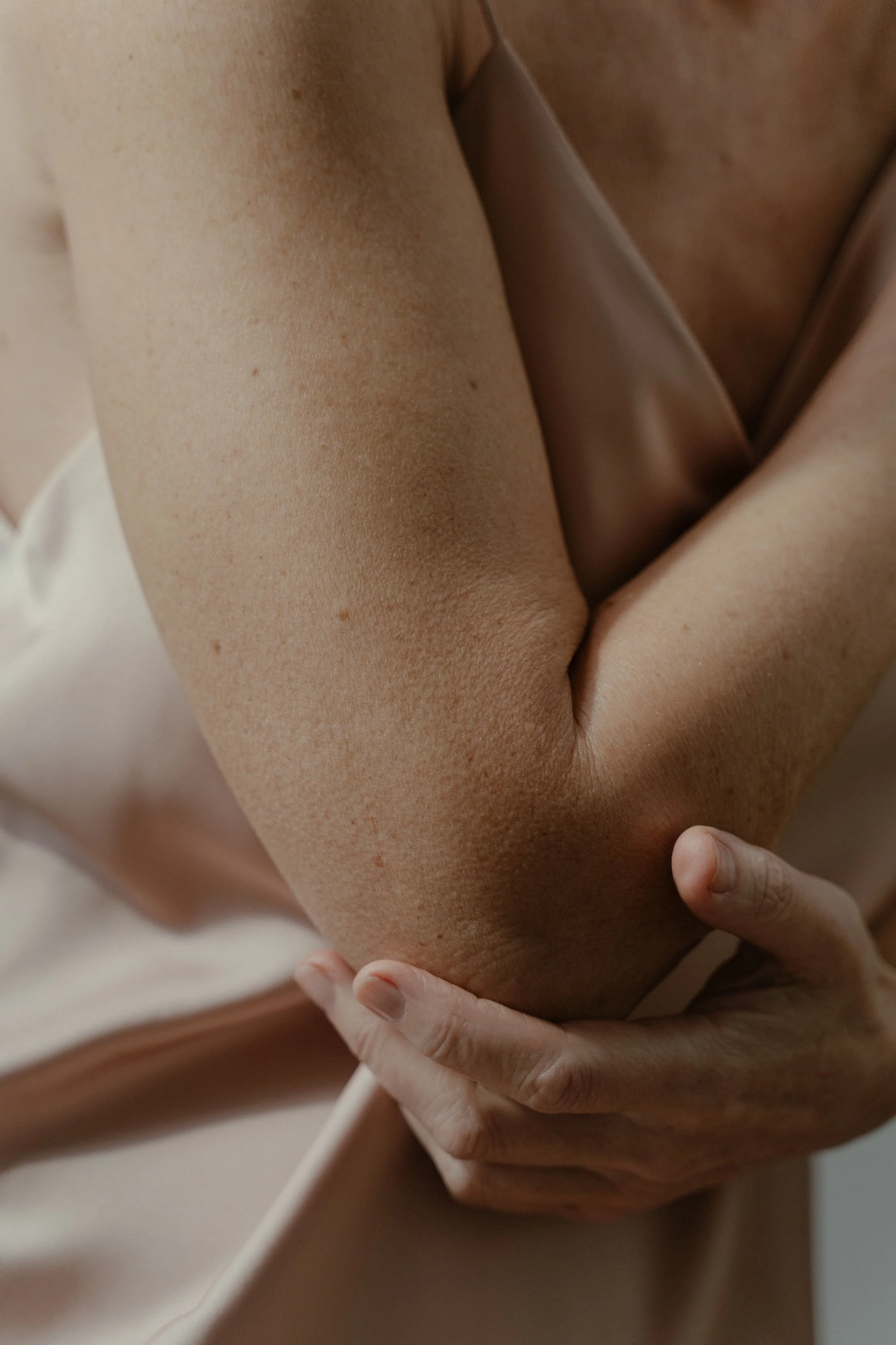 The Elbow Pain Ruining Your WODs (And What To Do About It)
