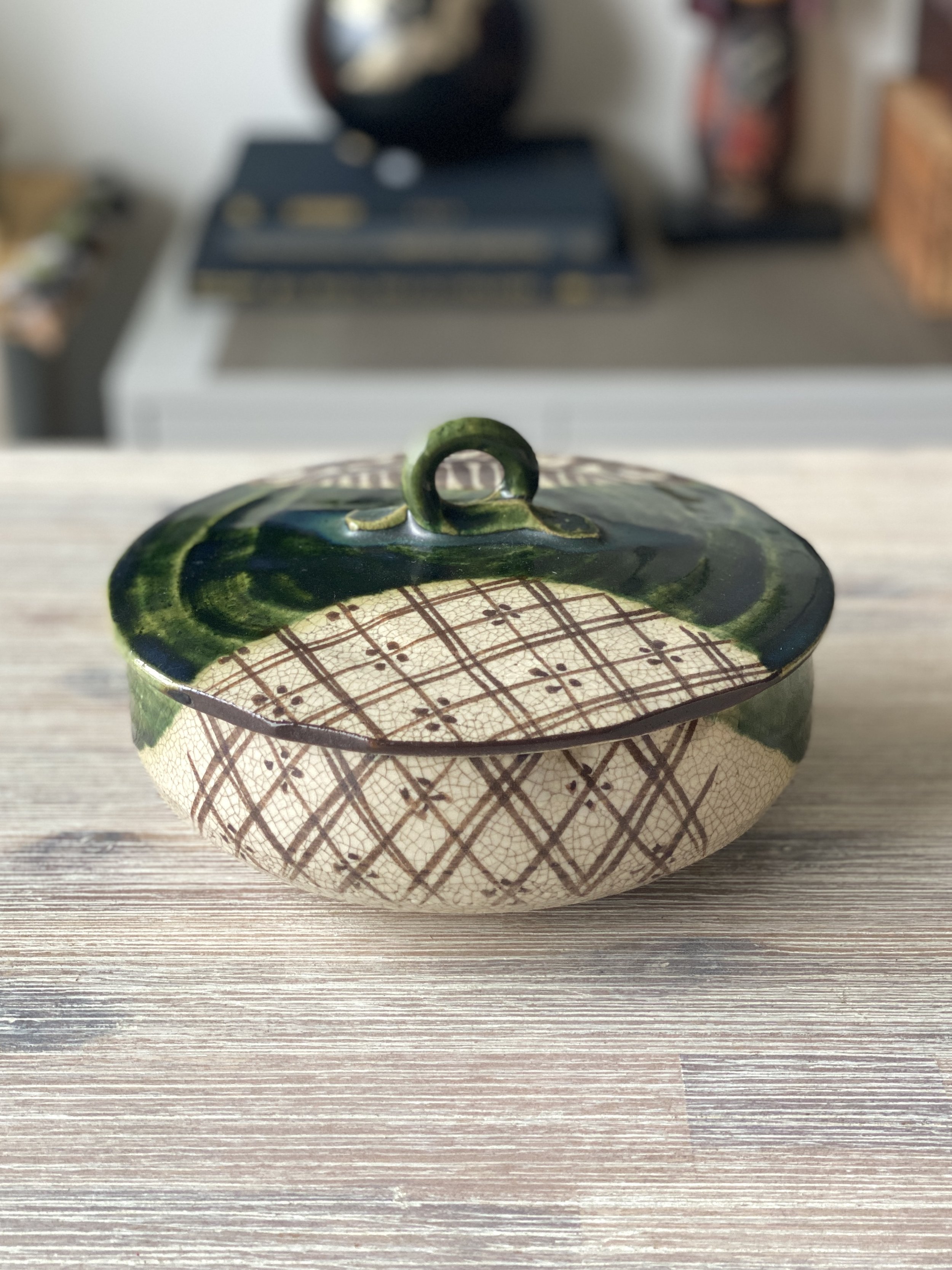 Akazu Ware Lidded Candy Dish