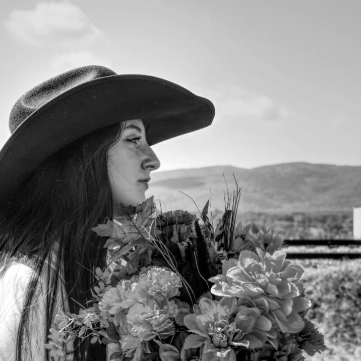 Some random lifestyle shots that I really should do more of...
.
.
.
.
.
.
.
#vaphotographer #lifestylephotography #lifestylephotographer #blackandwhitephotography #outdoorphotography