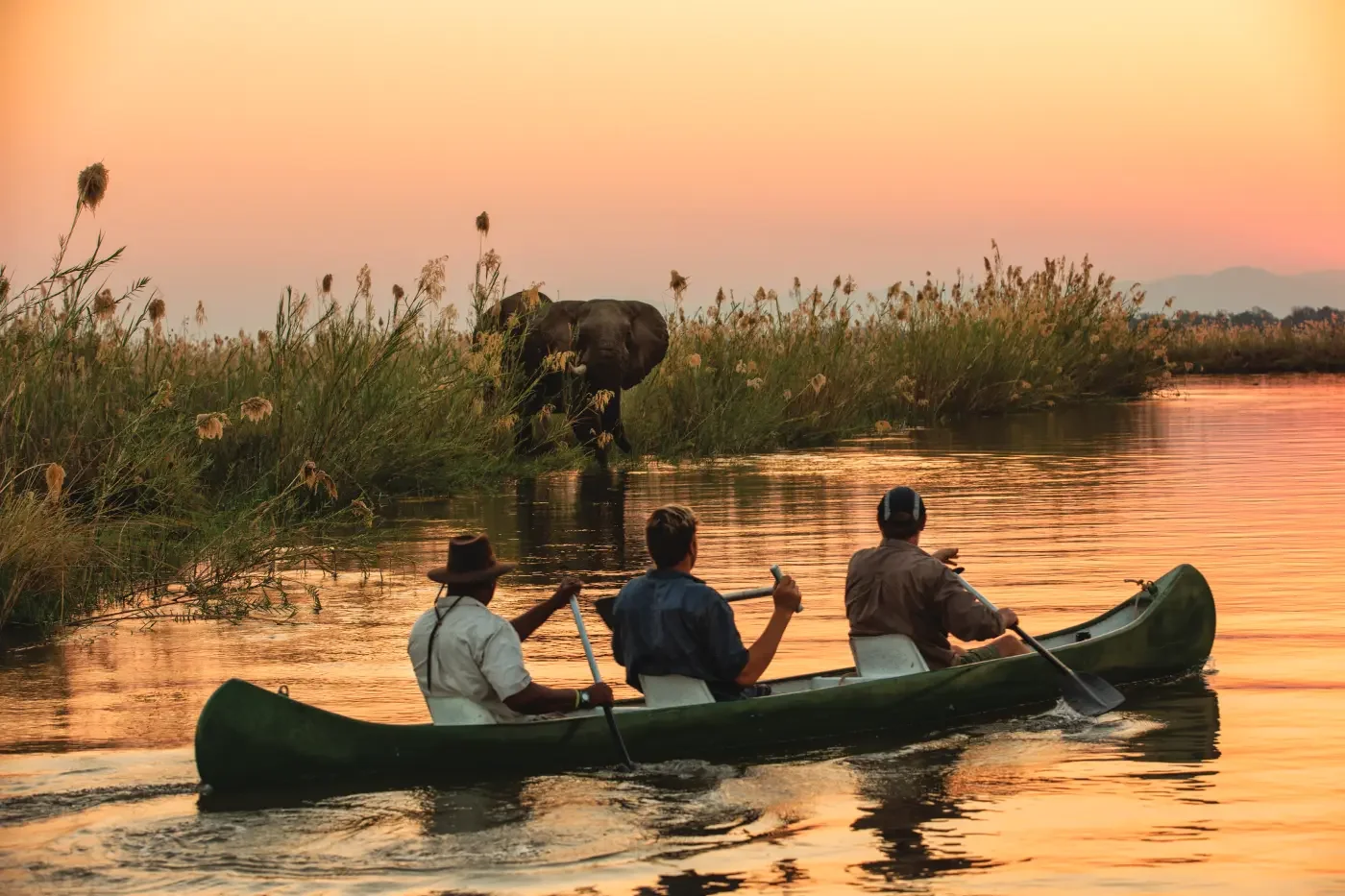 Canoe in Zimbabwe UNCHARTED