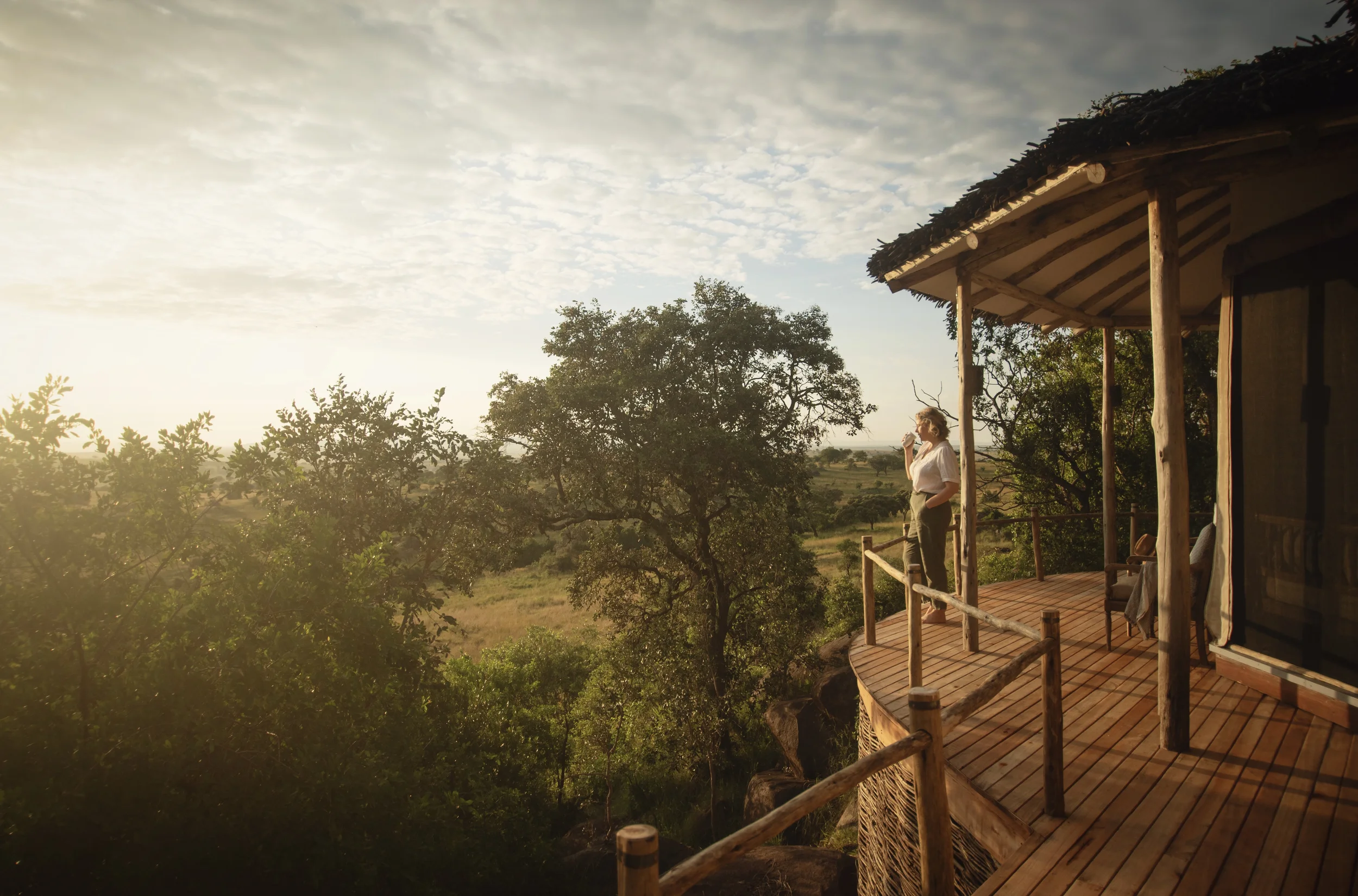 nomad lamai serengeti room deck.webp