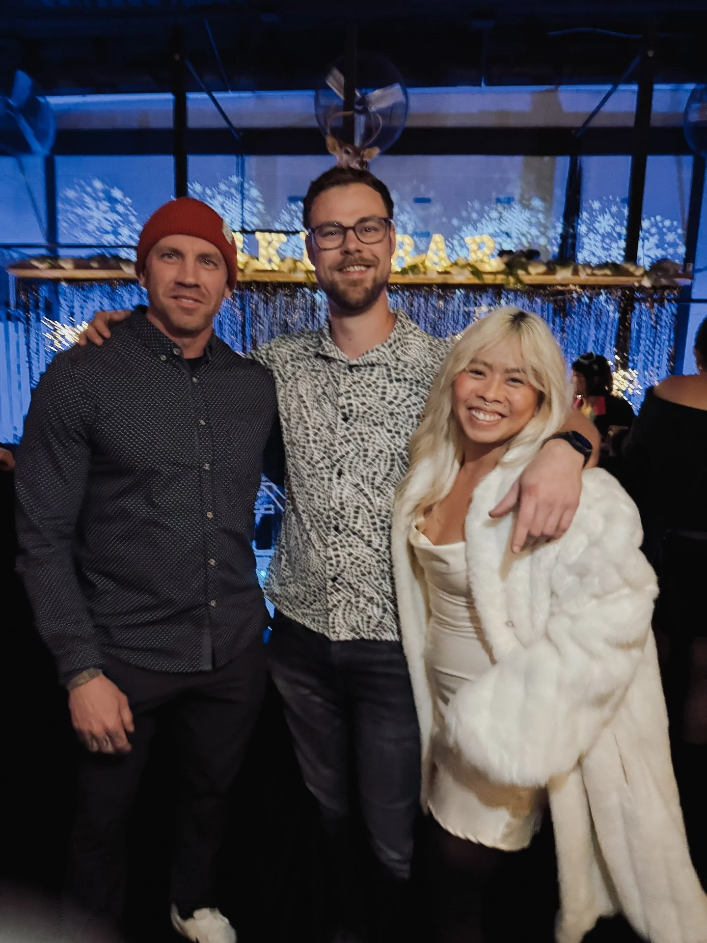 SAY LESS 🔥 we love a good reason to dress up! So great seeing everyone at the @r2lwellness holiday party a couple weeks ago ❄️🎿🎄missing our sweet @inspiredbykristyn in our team pic 🫶🏽