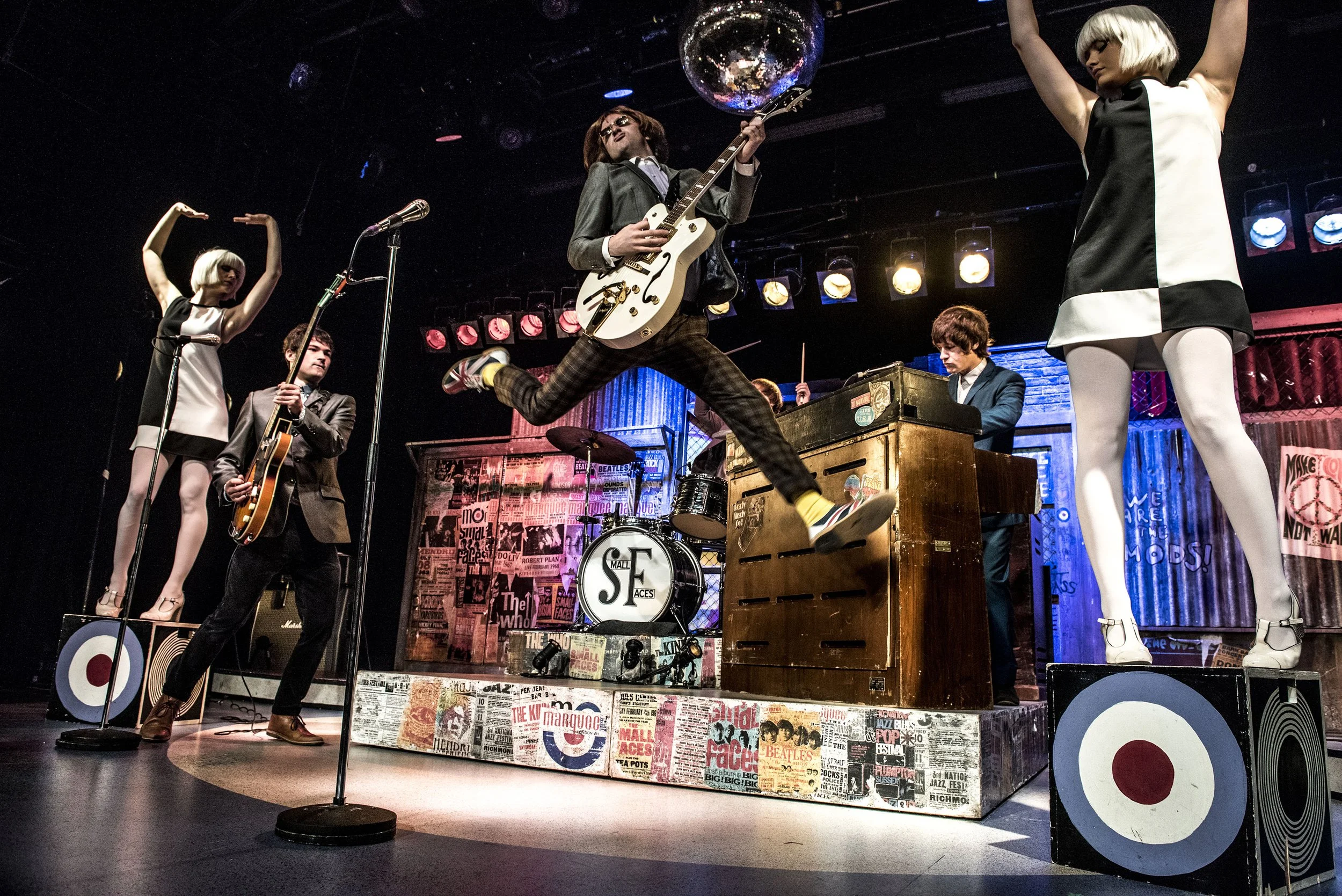3.Band Dancers Jump .jpg