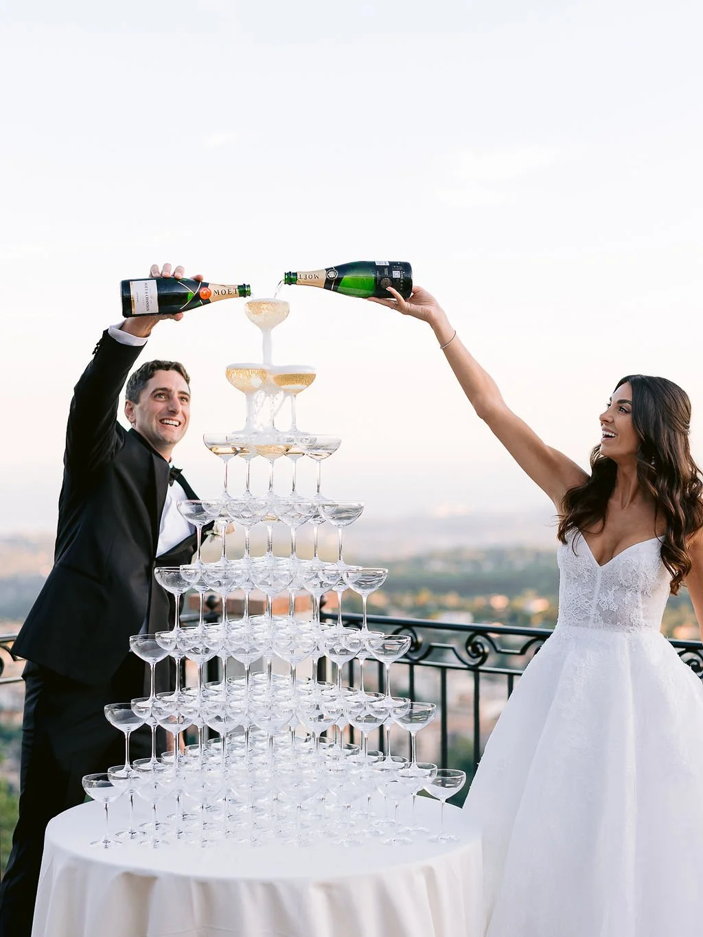 Golden Hour Elegance: Why Every French Riviera Wedding Needs a Cocktail Hour