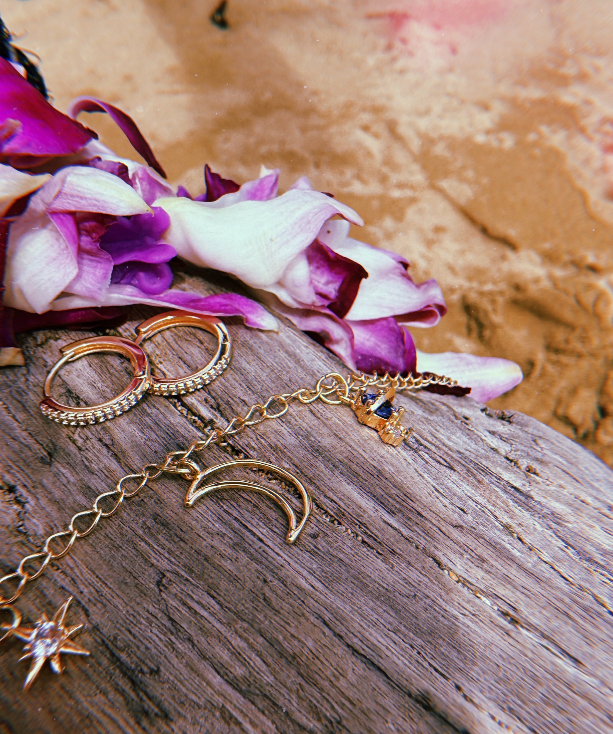 Pavé Huggie Hoops-14mm