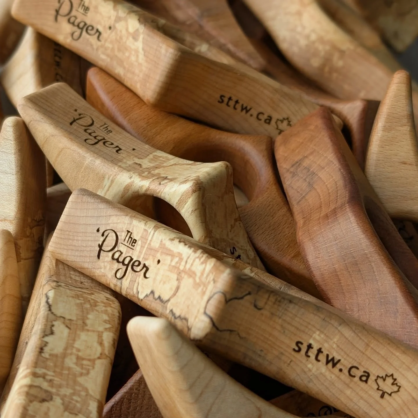 Final sanding on a batch of Pagers for the Books &amp; Blooms Market on Saturday 💐 Your books are going to love these! 📖 

@theguelphhandmadegroup @coolauntcreatives 
.
.
.

#bookishessentials #southwesternontario #bookaccessory #thumbpageholder #r