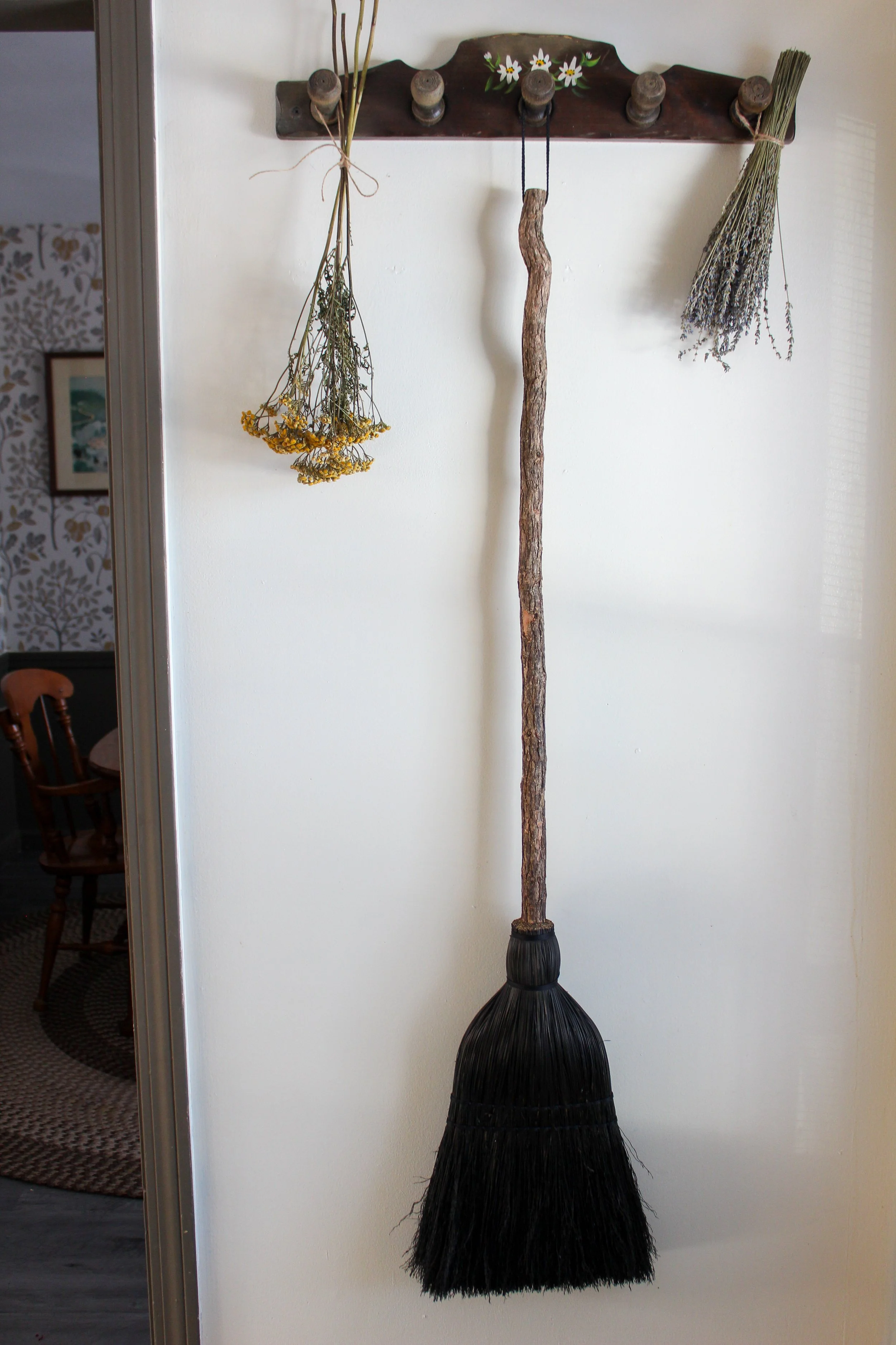 Midnight Witch's Sweeper