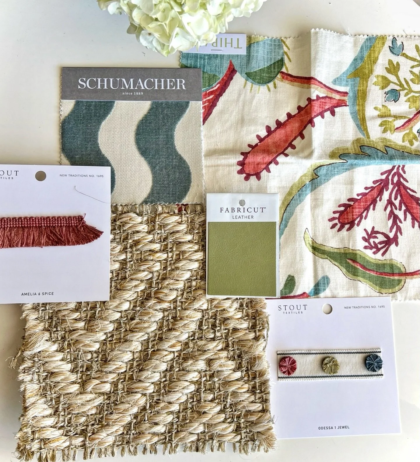 A little scheme action 🍃

.

.

. 

#InteriorDesign #HomeDesign #EmilyVirginiaDesign #DesignDetails #InspiredInteriors #FreshDesign #InteriorStyling #fabric #fabricscheme #Moodboard #Thibaut #schumacher #schumacherfabric #sisalrug #CollectedAndLived