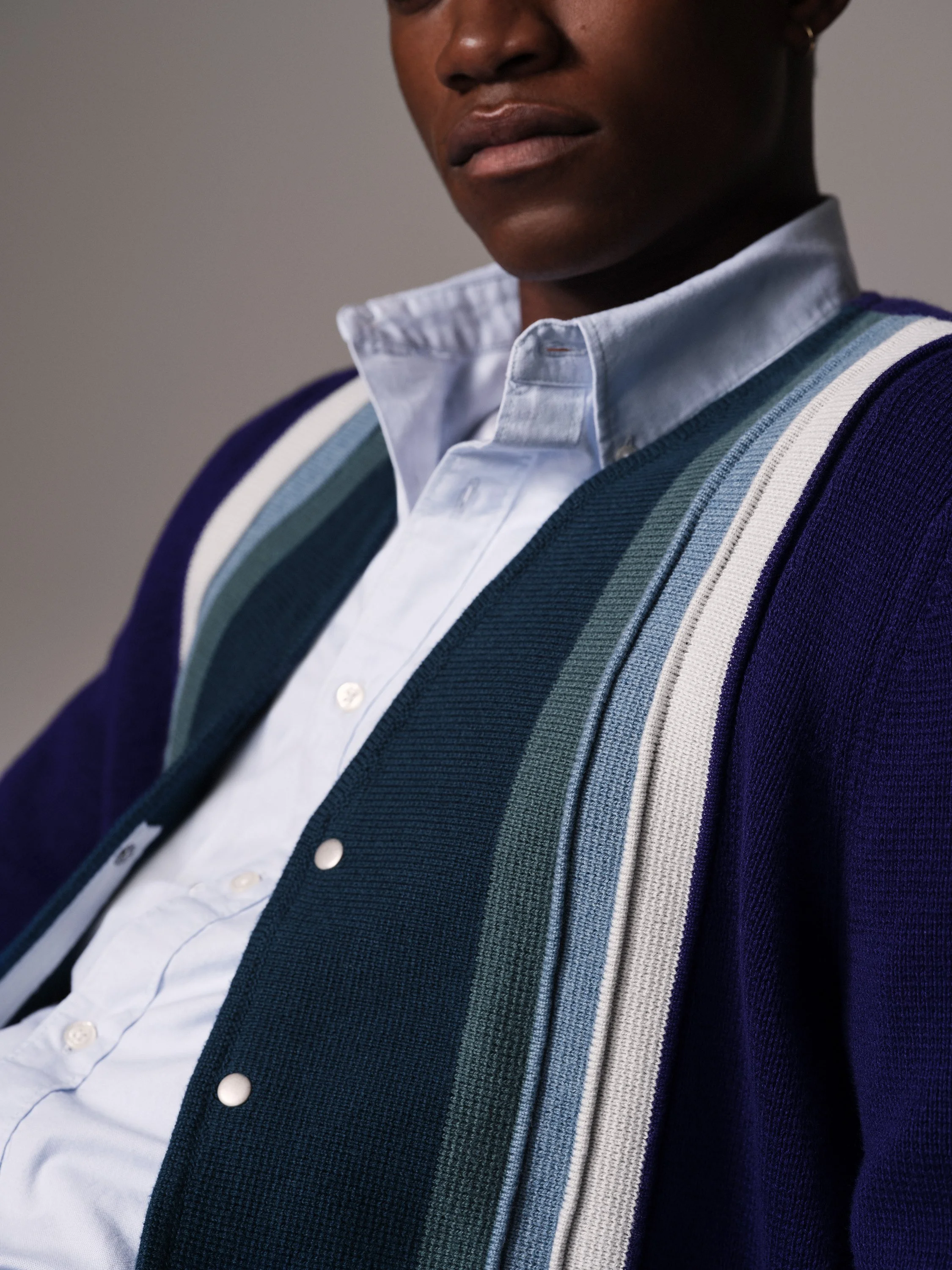 BNBS_HOL23-JAN-REFRESH_ SHOT7_COTTON-CARDIGAN_P REMIUM-JEANS_1282.jpg