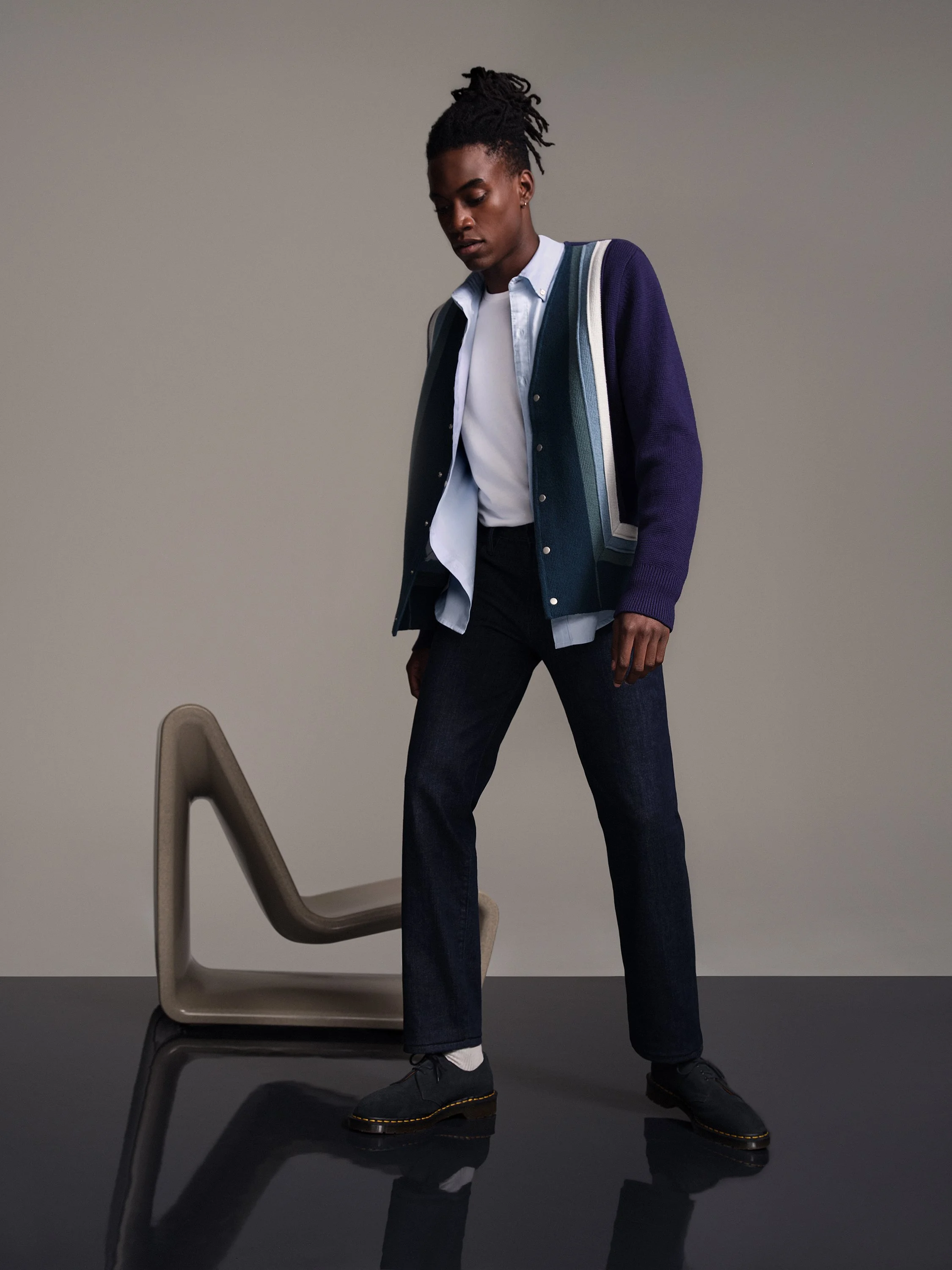 BNBS_HOL23-JAN-REFRESH_ SHOT7_COTTON-CARDIGAN_P REMIUM-JEANS_1203.jpg