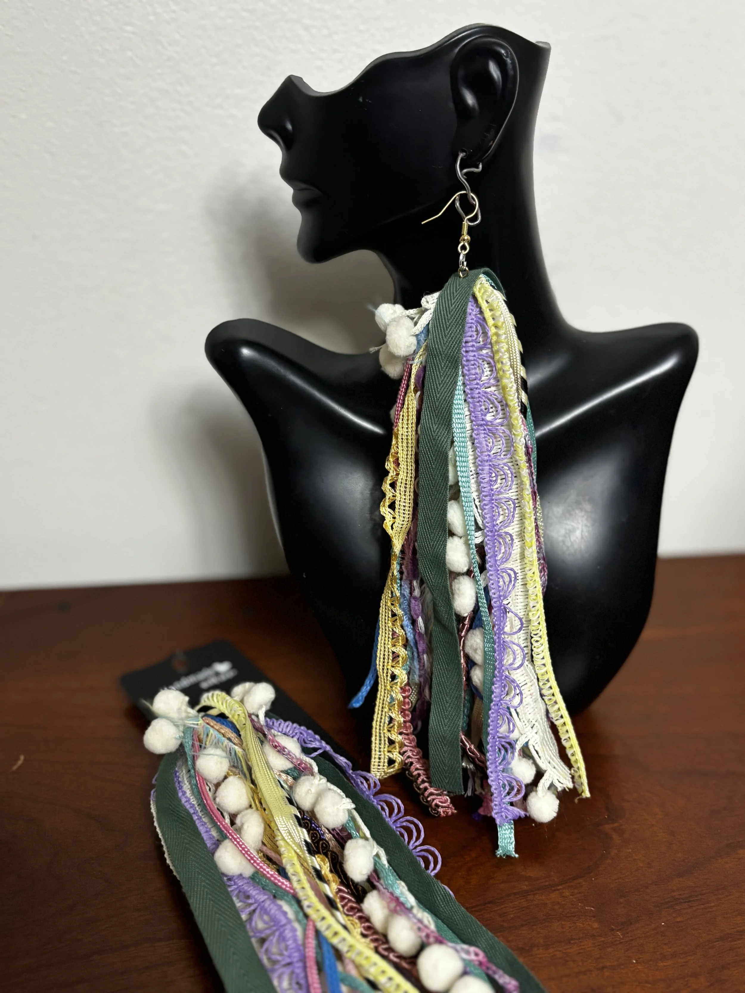 The Statement Strands ( Spring mix )