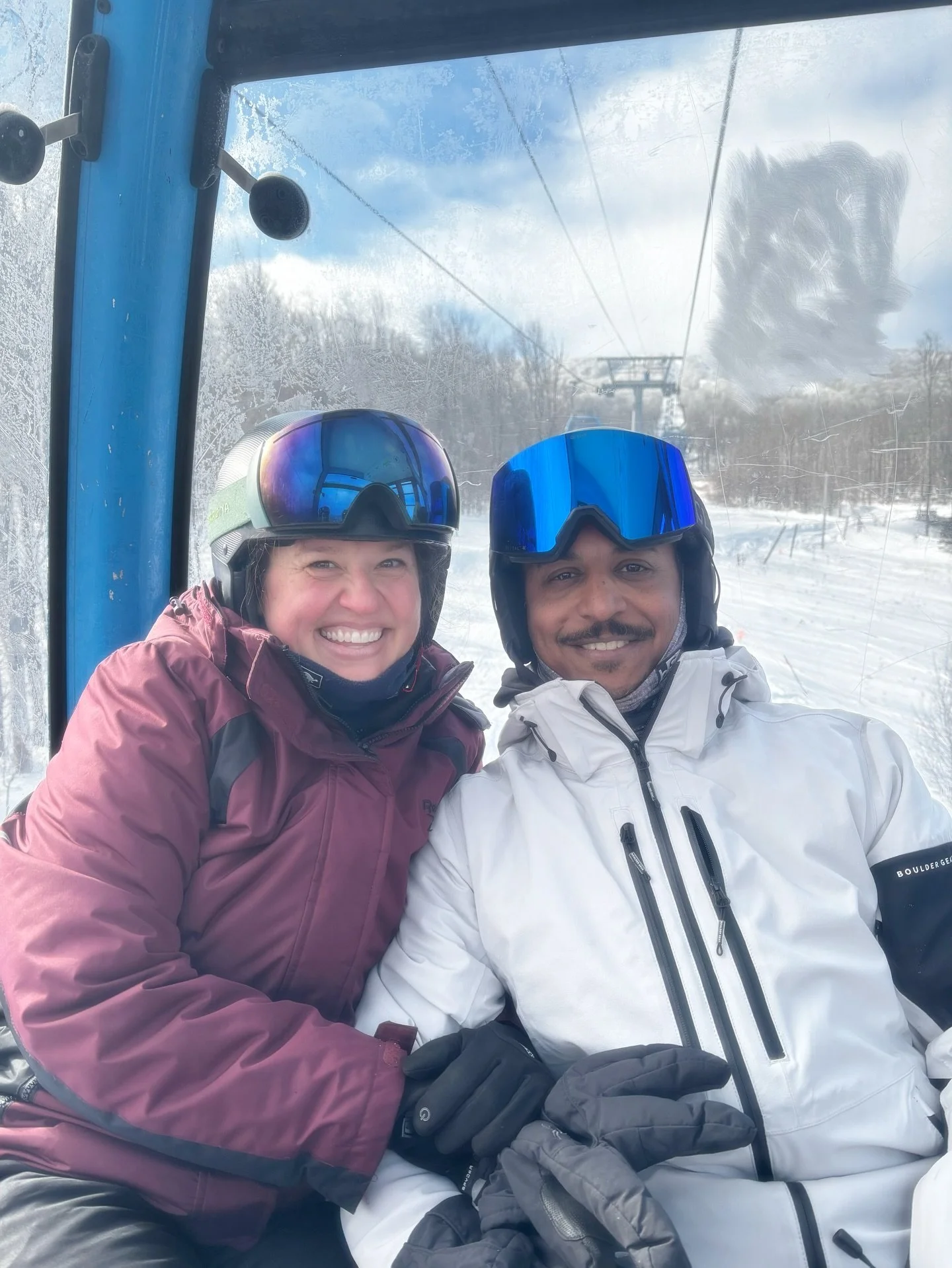 @davidalexander01 taught me how to snowboard 🏂 🏔️ he is such an amazing teacher so patient &amp; encouraging! I discovered new ways to fall!!! Both down a mountain (lol) &amp; in LOVE 😏