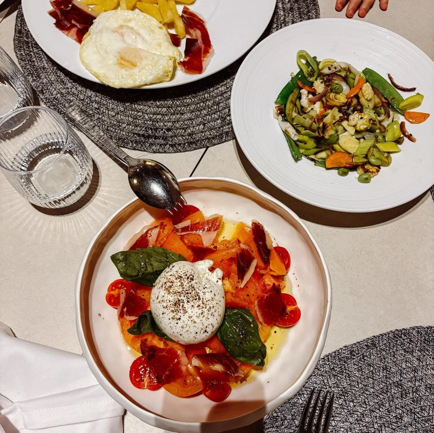 ✨ #2026 so far ✨

#lifestyle #editorial #vogue #style newyear family travel foodstagram happiness