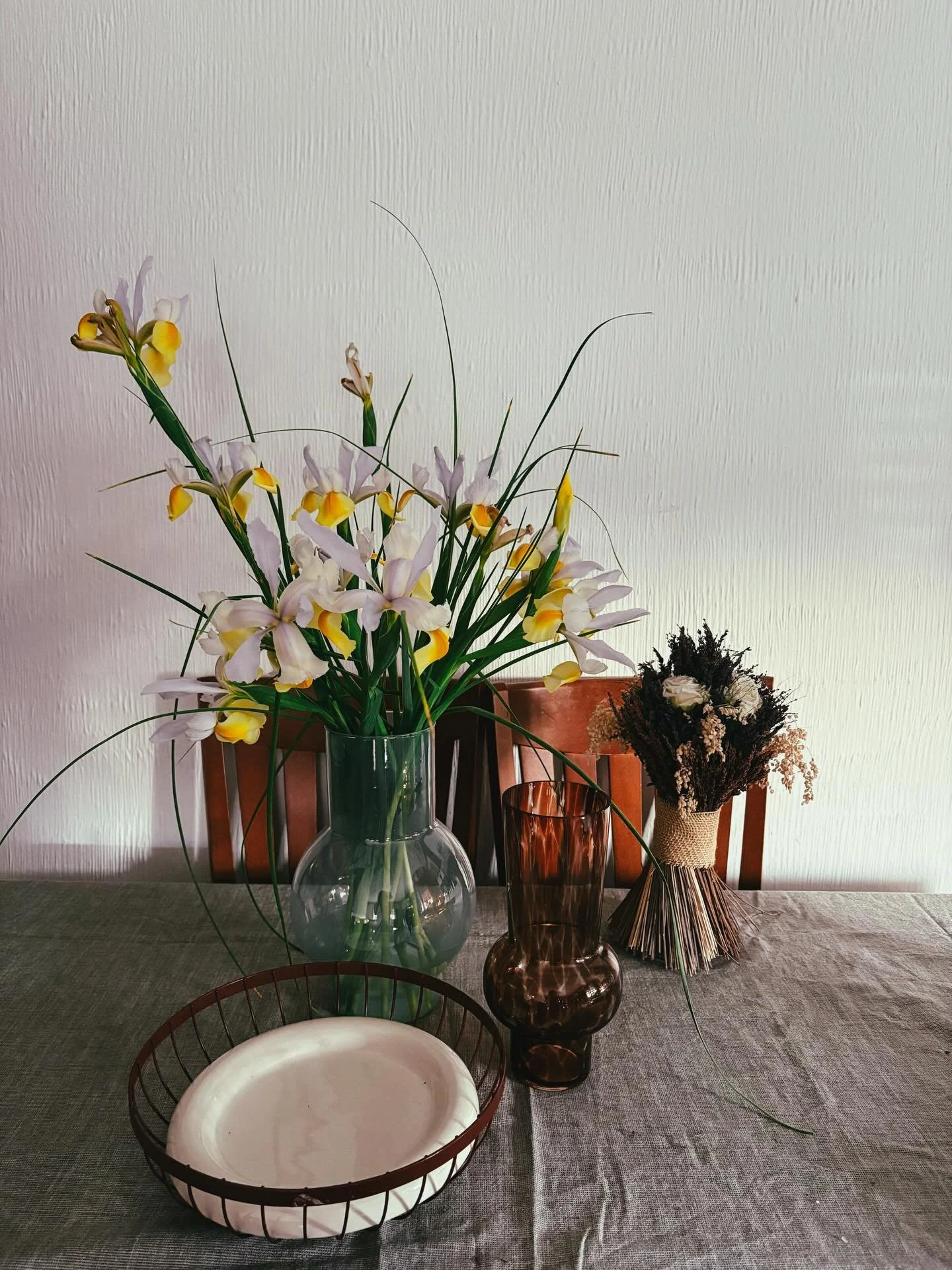 Wielkanoc 2026 

Wdzięczność absolutna, spędziłam moje pierwsze święta wielkanocne w moim domu. Sprzątałam, pieliłam w ogr&oacute;dku, jadłam dobre rzeczy, bujałam się na huśtawce z moim synkiem pod pigwą, urządziłam kino pod gwiazdami, zasadziłam tr