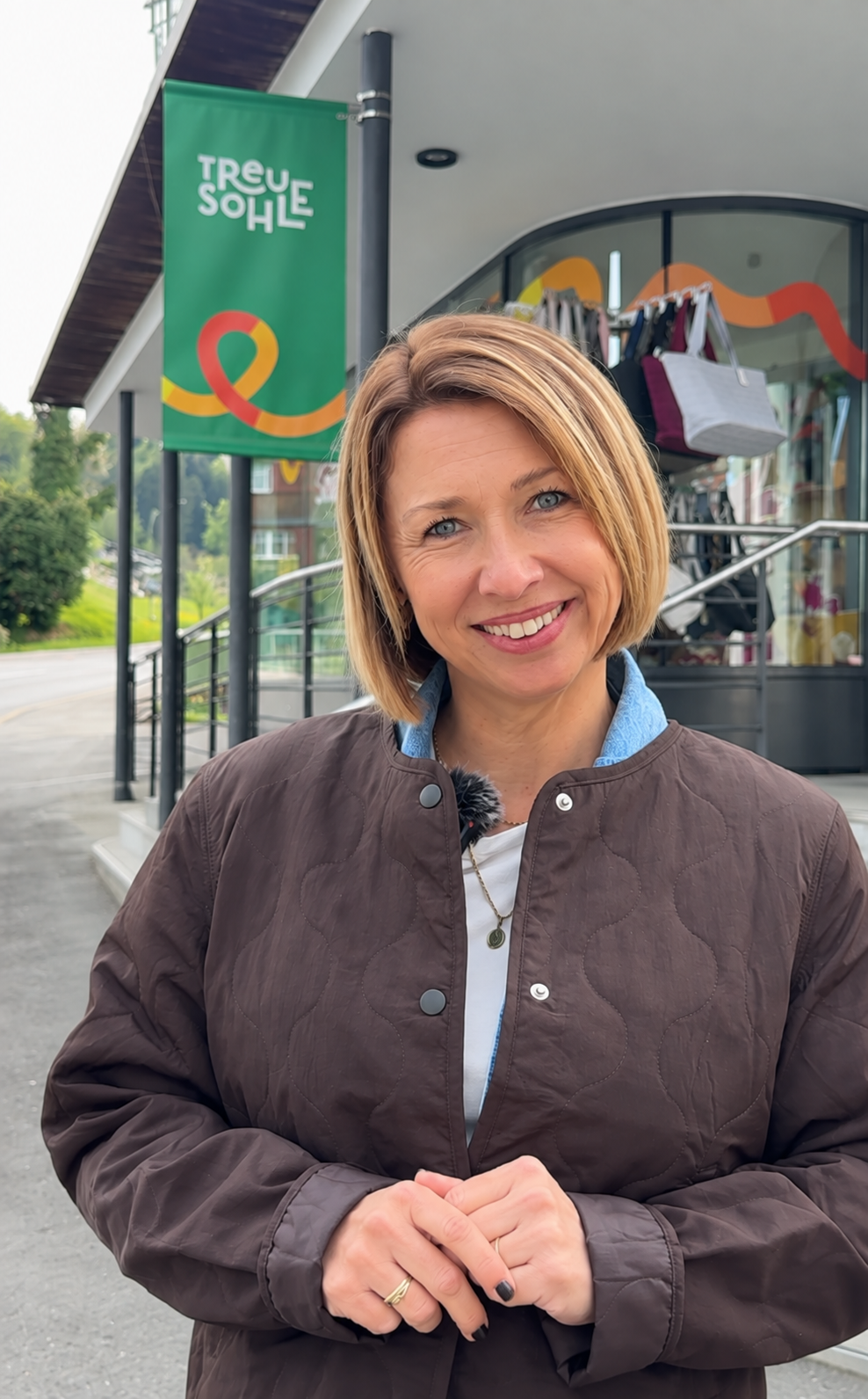 Portrait Mitarbeiterin Nadine
