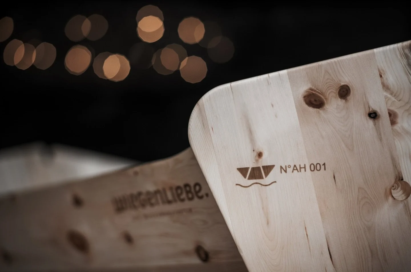 Noah &ndash; Benannt nach dem Mann der Geduld und Ruhe🌿

5 Jahre Entwicklung. Unz&auml;hlige Prototypen. Noch mehr Herzblut. Unsere Babywiege Noah ist bereit, die Welt zu sehen. Aber in unserem Noah steckt noch so viel mehr, dass wir Euch zu diesem 