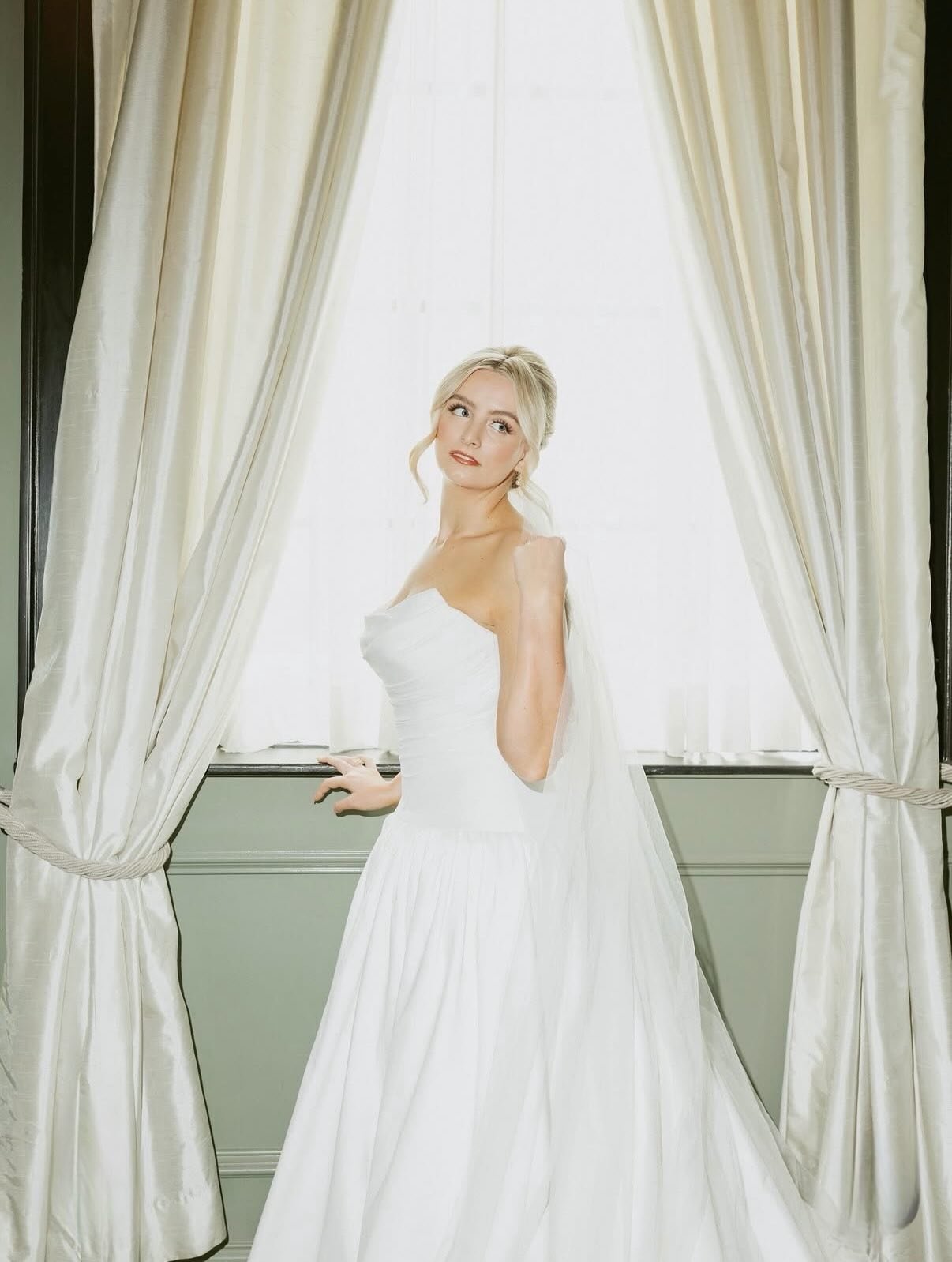 Classic bridal beauty with a modern touch.

Ryleigh&rsquo;s wedding-day look was the perfect blend of timeless elegance and effortless romance. From her soft, face-framing updo to her glowing, natural glam, every detail complemented her beautifully a