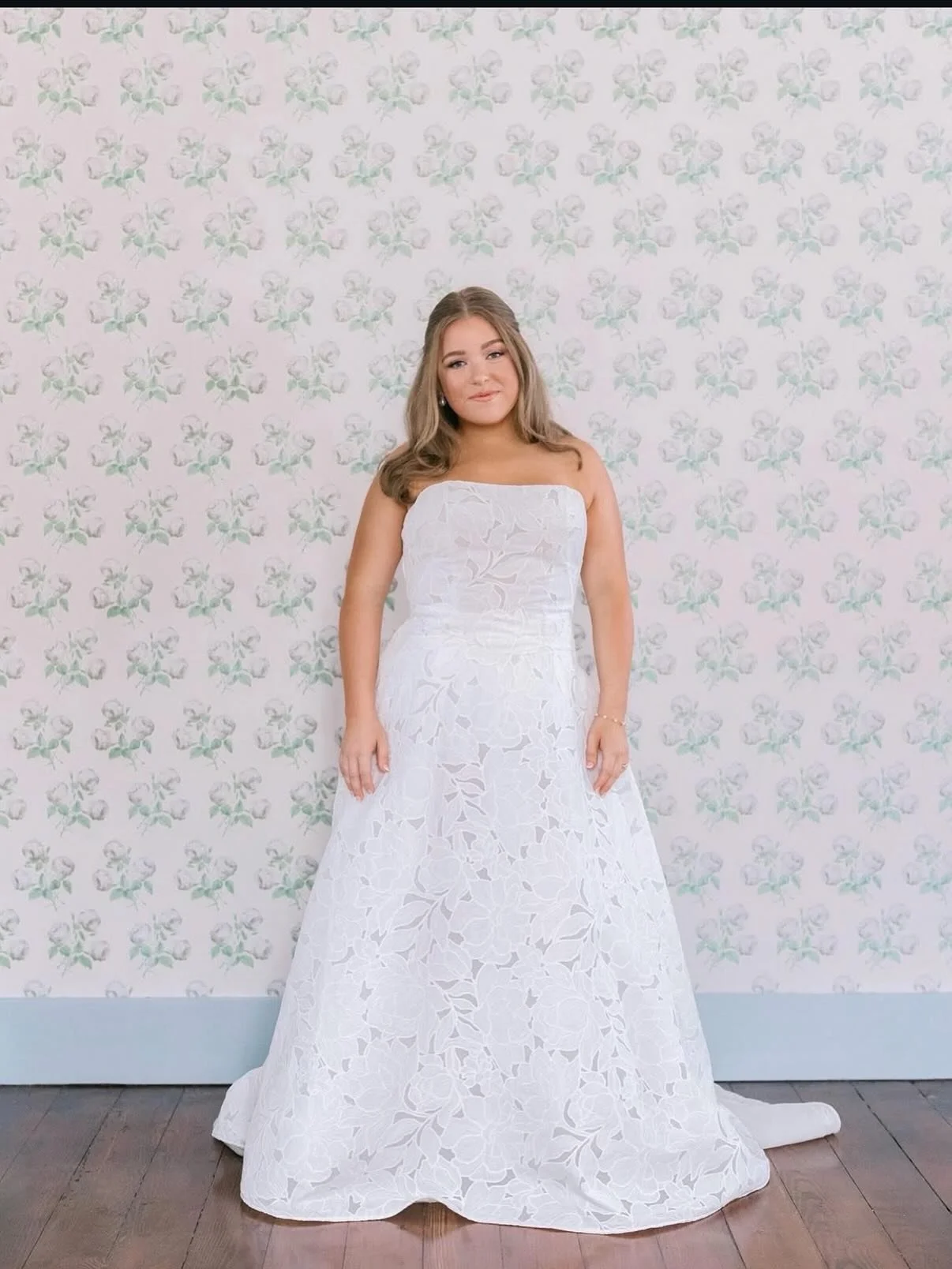 A bridal look that feels timeless today and years from now.

From the soft, romantic waves to the glowing, natural glam, every detail of Riley&rsquo;s wedding-day beauty complemented her effortlessly elegant style. We&rsquo;re still swooning over the